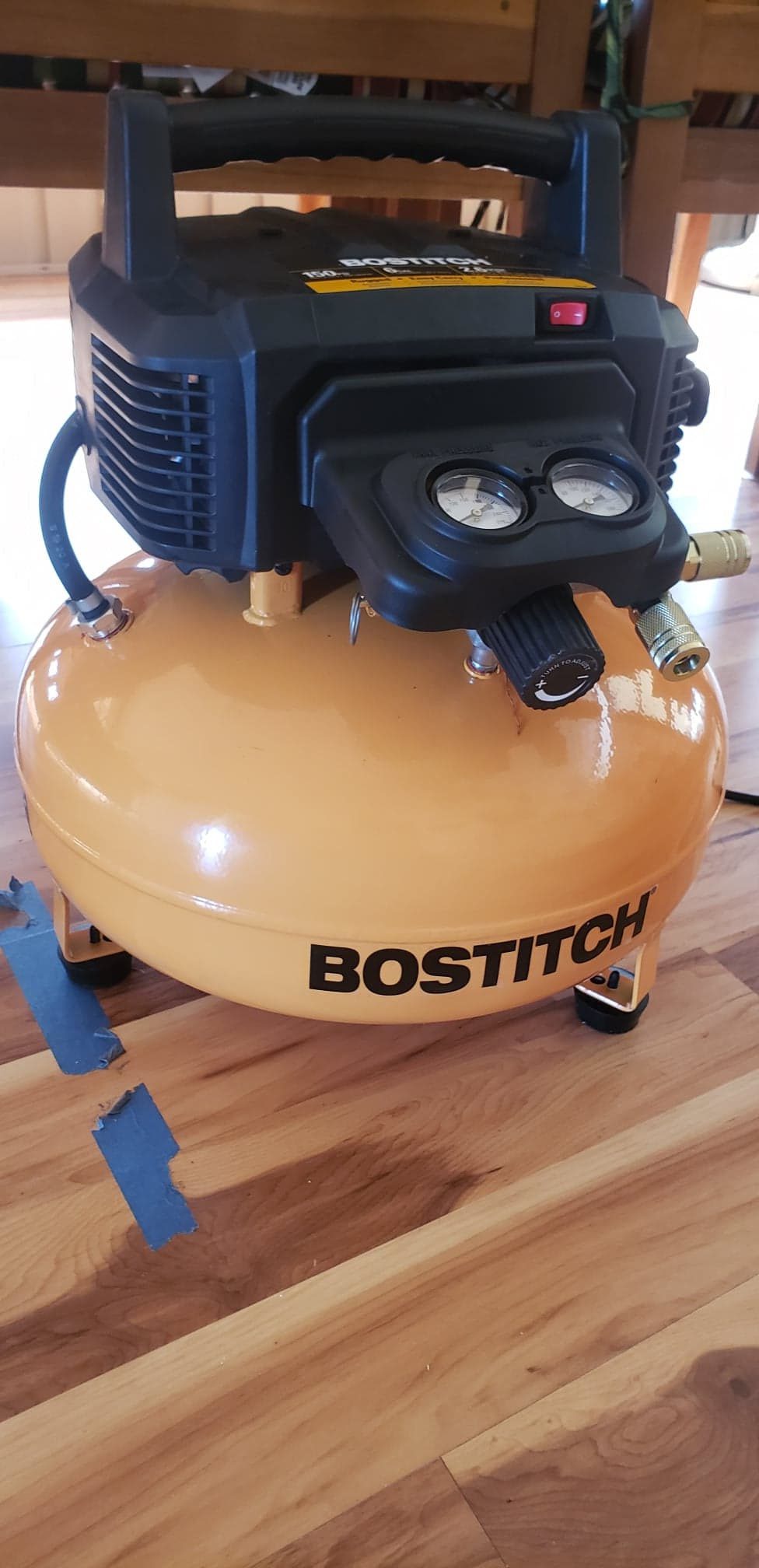 BOSTITCH Air Compressor Kit, Oil-Free, 6 Gallon, 150 PSI, Quiet Lightweight Pancake Air Compressor (BTFP02012-WPK) Customer Review BOSTITCH Air Compressor Kit, Oil-Free, 6 Gallon, 150 PSI, Quiet Lightweight Pancake Air Compressor (BTFP02012-WPK) - Customer Photo 2