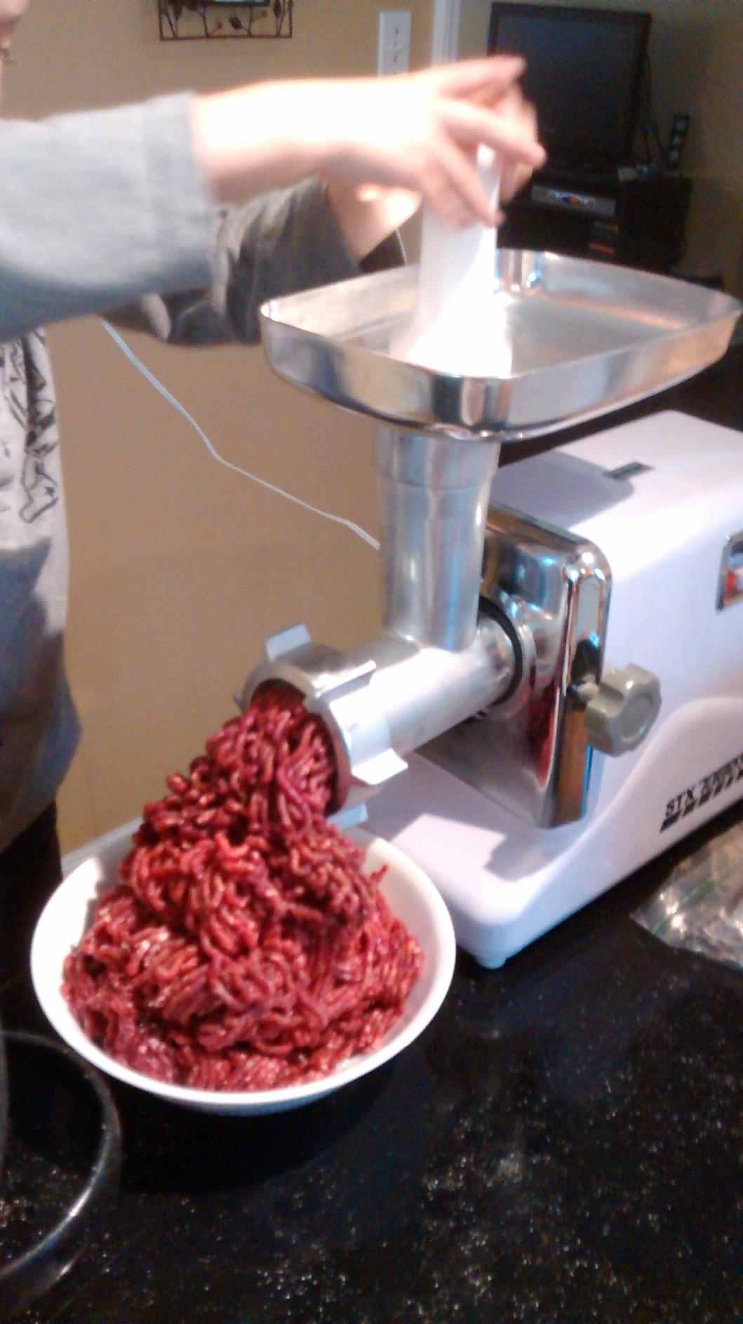 Turboforce 3000 Series 6-in-1 Electric Meat Grinder | 3000W Max | 3-Speed | Foot Pedal | 5 Grinding Die | 3 Stainless Steel Blades | Sausage Stuffer | Kubbe Maker & More Included Customer Review Turboforce 3000 Series 6-in-1 Electric Meat Grinder | 3000W Max | 3-Speed | Foot Pedal | 5 Grinding Die | 3 Stainless Steel Blades | Sausage Stuffer | Kubbe Maker & More Included - Customer Photo 2