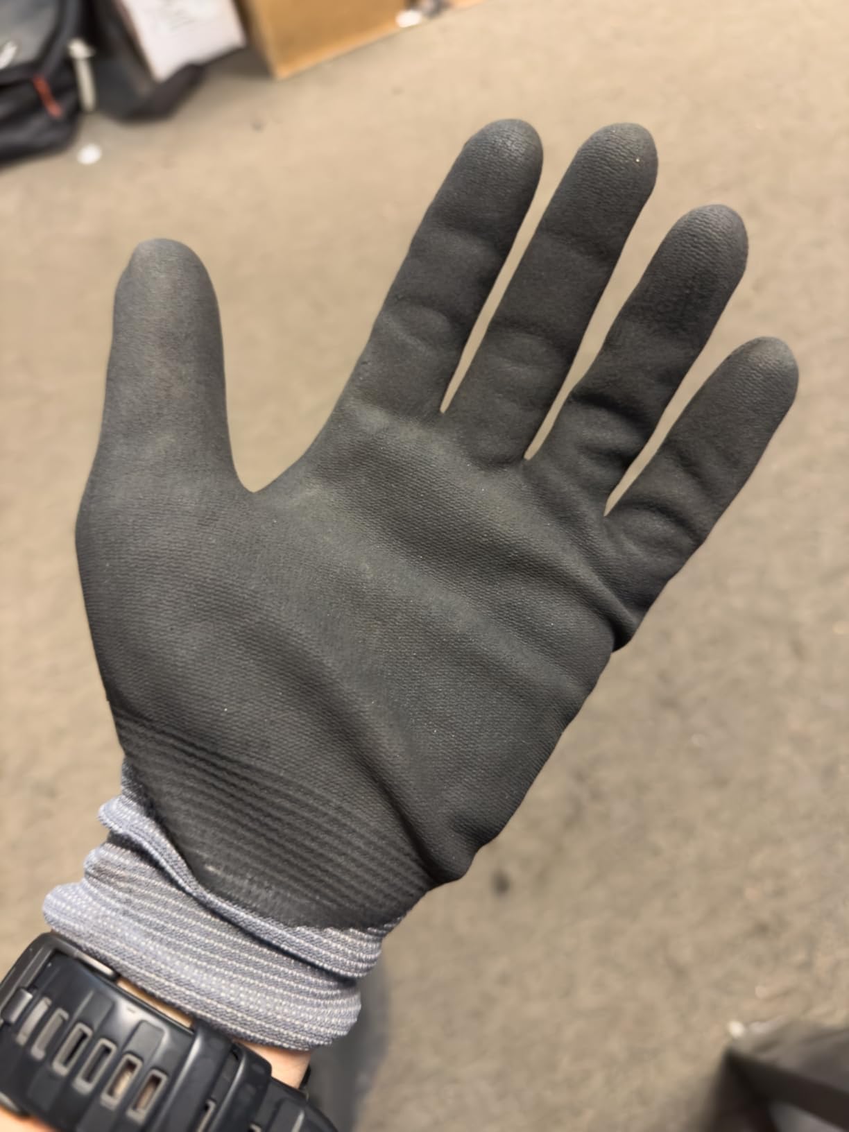 MaxiFlex Seamless Knit Nylon Gloves with Nitrile Coat and Micro Foam Grip on Palm and Fingers Cut Resistance Customer Review MaxiFlex Seamless Knit Nylon Gloves with Nitrile Coat and Micro Foam Grip on Palm and Fingers Cut Resistance - Customer Photo 2