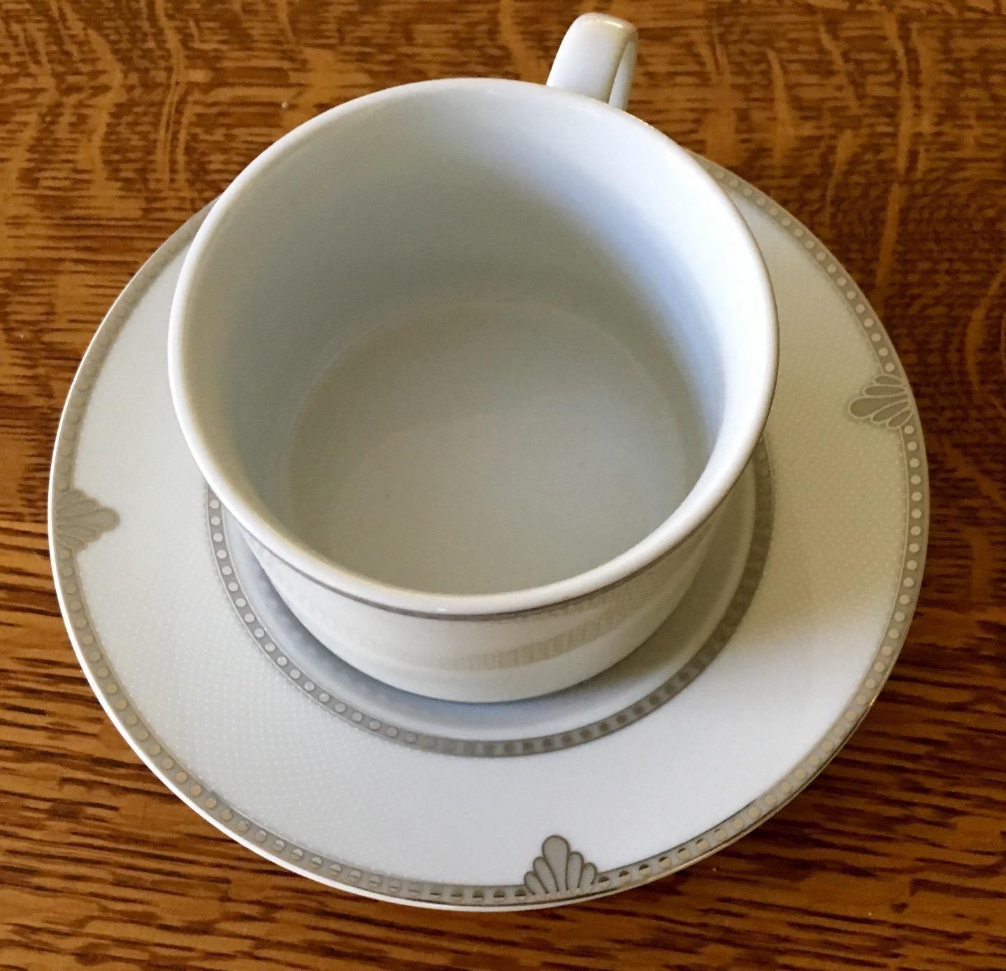 Mikasa Parchment 40-Piece Dinnerware Set, Service for 8, Durable Porcelain Plates, Bowls, and Mugs with Contemporary Design, Dishwasher Safe Customer Review Mikasa Parchment 40-Piece Dinnerware Set, Service for 8, Durable Porcelain Plates, Bowls, and Mugs with Contemporary Design, Dishwasher Safe - Customer Photo 1