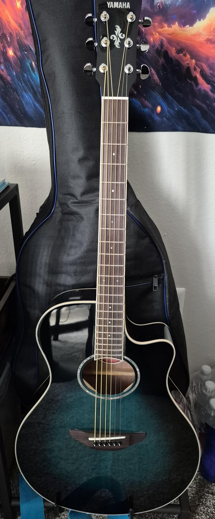 Yamaha APX600 BL Thin Body Acoustic-Electric Guitar, Black Customer Review Yamaha APX600 BL Thin Body Acoustic-Electric Guitar, Black - Customer Photo 2