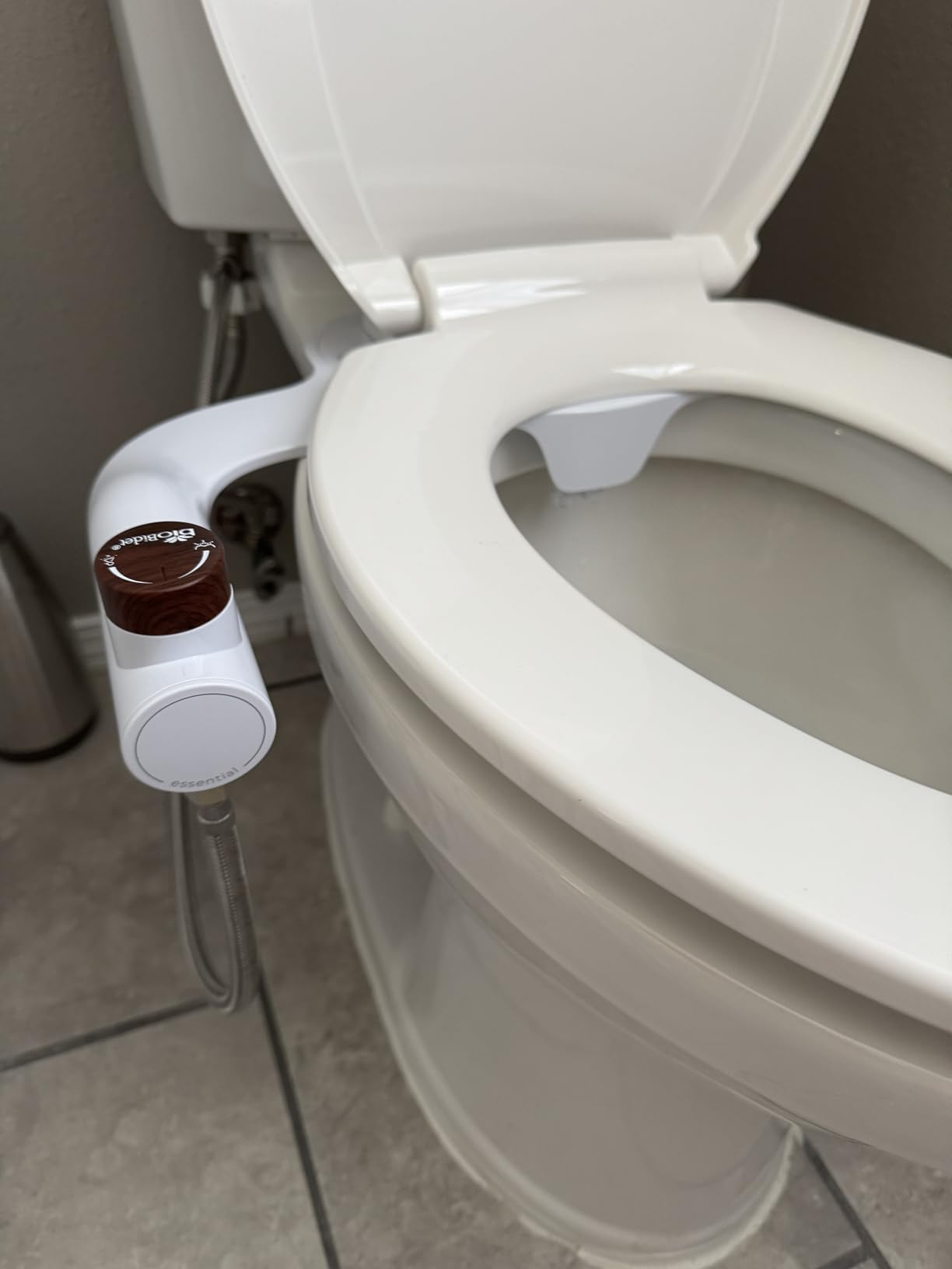 Bio Bidet - Slim Edge Non-Electric Universal Fit Bidet Toilet Attachment Customer Review Bio Bidet - Slim Edge Non-Electric Universal Fit Bidet Toilet Attachment - Customer Photo 2