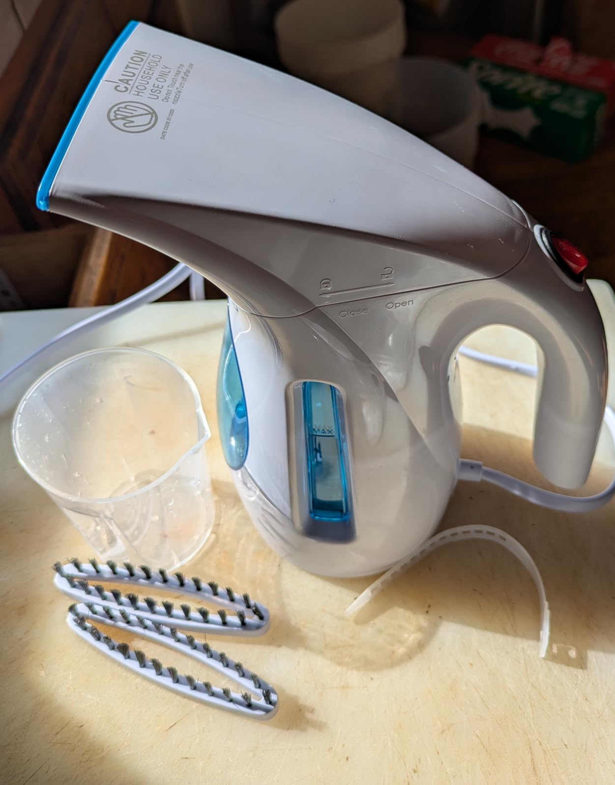 HiLIFE Steamer for Clothes, Portable Handheld Design, 240ml Big Capacity, 700W, Strong Penetrating Steam, Removes Wrinkle, for Home, Office(ONLY FOR 120V) Customer Review HiLIFE Steamer for Clothes, Portable Handheld Design, 240ml Big Capacity, 700W, Strong Penetrating Steam, Removes Wrinkle, for Home, Office(ONLY FOR 120V) - Customer Photo 1