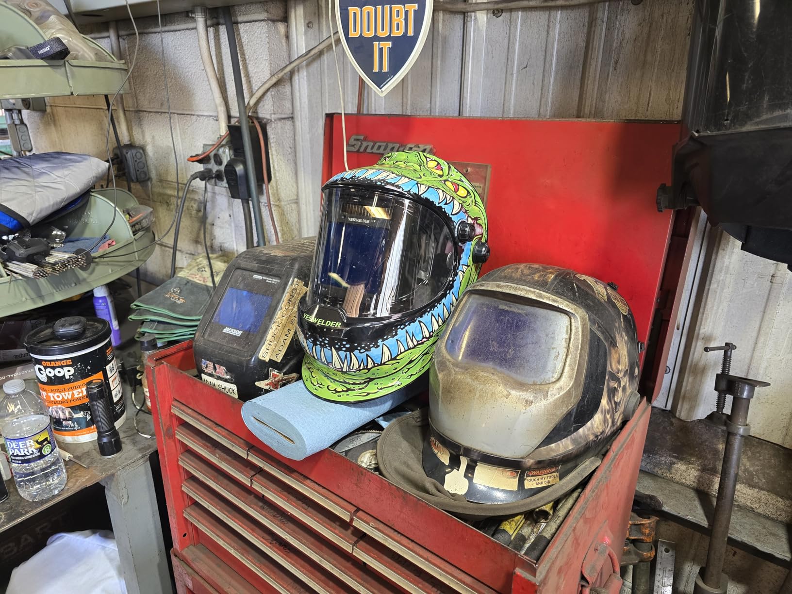 YESWELDER Auto Darkening Welding Helmet with SIDE VIEW, 180° Panoramic View, 1/1/1/1 True Color Solar Powered Welder Hood, Wide Shade 3/5-9/9-13 Welder Mask for TIG MIG ARC CUT and GRIND, LYG-Q800D Customer Review YESWELDER Auto Darkening Welding Helmet with SIDE VIEW, 180° Panoramic View, 1/1/1/1 True Color Solar Powered Welder Hood, Wide Shade 3/5-9/9-13 Welder Mask for TIG MIG ARC CUT and GRIND, LYG-Q800D - Customer Photo 1
