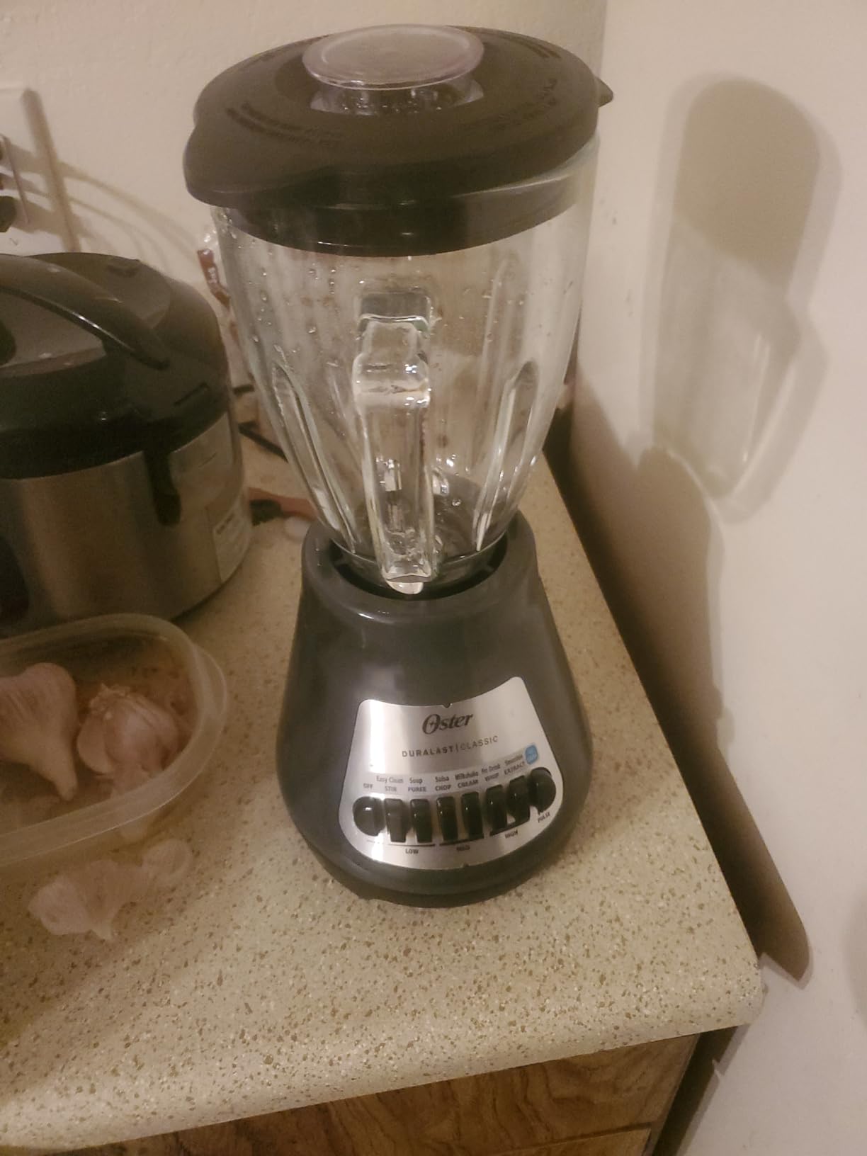 Oster® Classic Series 8-Speed Blender with 6-Cup Glass Jar, Gray Customer Review Oster® Classic Series 8-Speed Blender with 6-Cup Glass Jar, Gray - Customer Photo 2