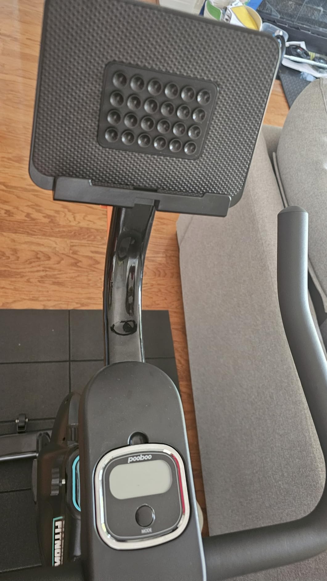 pooboo Exercise Bike, Adjustable Magnetic/Brake Pad Resistance Silent Belt Drive, Indoor Cycling Bike for Home Cardio, Fitness Stationary Bike with 350lbs/300lbs Weight Capacity &Upgraded Version Seat - Customer Photo 1