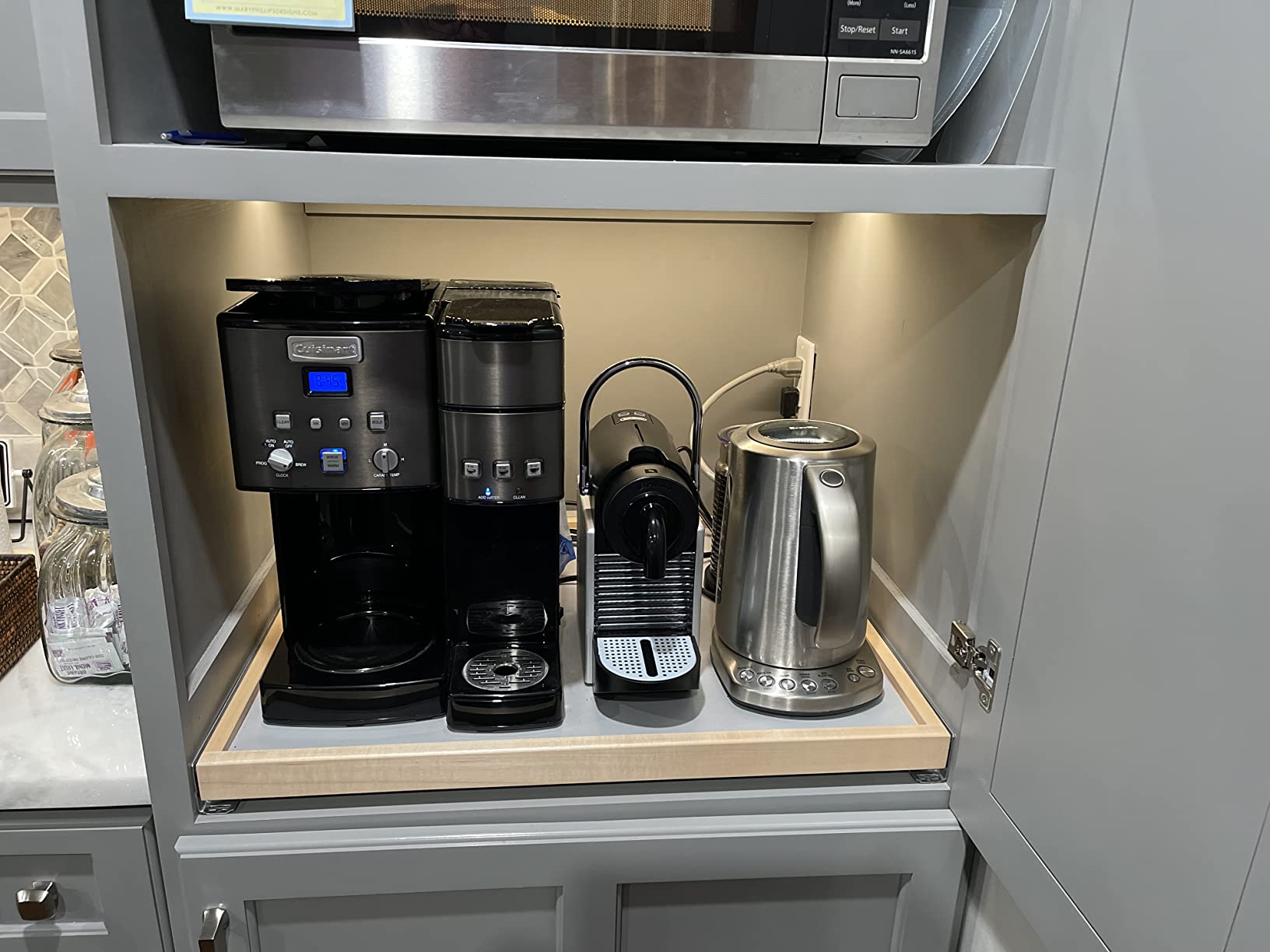Nespresso Pixie Espresso Machine by De'Longhi, 1100ml, Aluminum,Silver Customer Review Nespresso Pixie Espresso Machine by De'Longhi, 1100ml, Aluminum,Silver - Customer Photo 1