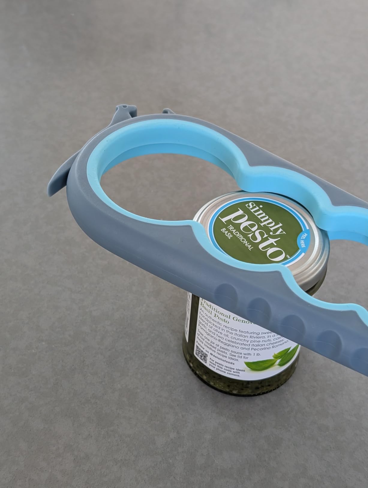 Otstar Jar Opener Bottle Opener and Can Opener for Weak hands, Seniors with Arthritis and Anyone with Low Strength, Mutil Jar Opener Get Lids Off Easily (Blue and Grey) Customer Review Otstar Jar Opener Bottle Opener and Can Opener for Weak hands, Seniors with Arthritis and Anyone with Low Strength, Mutil Jar Opener Get Lids Off Easily (Blue and Grey) - Customer Photo 1