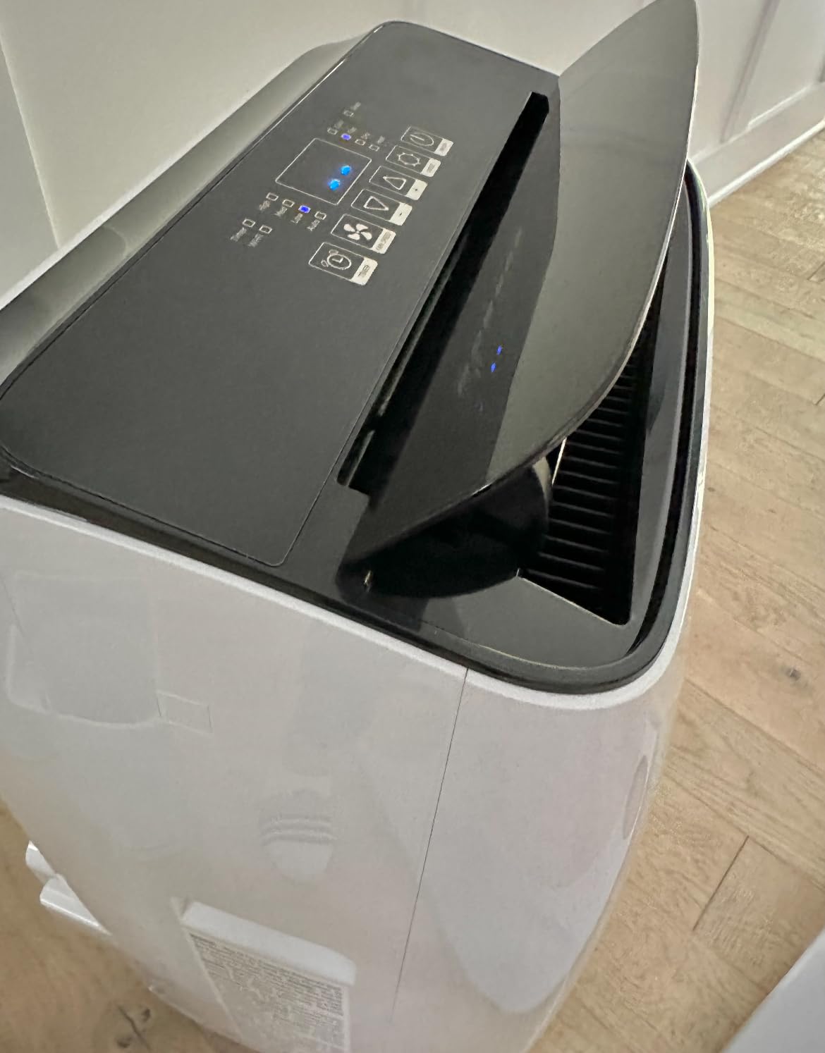 SereneLife Small Air Conditioner Portable 10,000 BTU with Built-in Dehumidifier + Heat - Portable AC unit for rooms up to 450 sq ft - Remote Control, Window Mount Exhaust Kit - Customer Photo 2