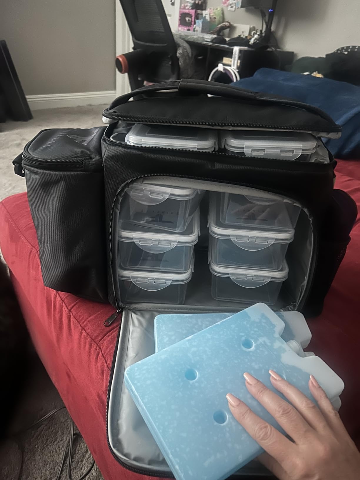 ThinkFit Large Black Meal Prep Lunch Bag, 8 Portion Control Containers, Pill Dispenser, Shaker Cup & 2 XL Reusable Ice Packs Customer Review ThinkFit Large Black Meal Prep Lunch Bag, 8 Portion Control Containers, Pill Dispenser, Shaker Cup & 2 XL Reusable Ice Packs - Customer Photo 1