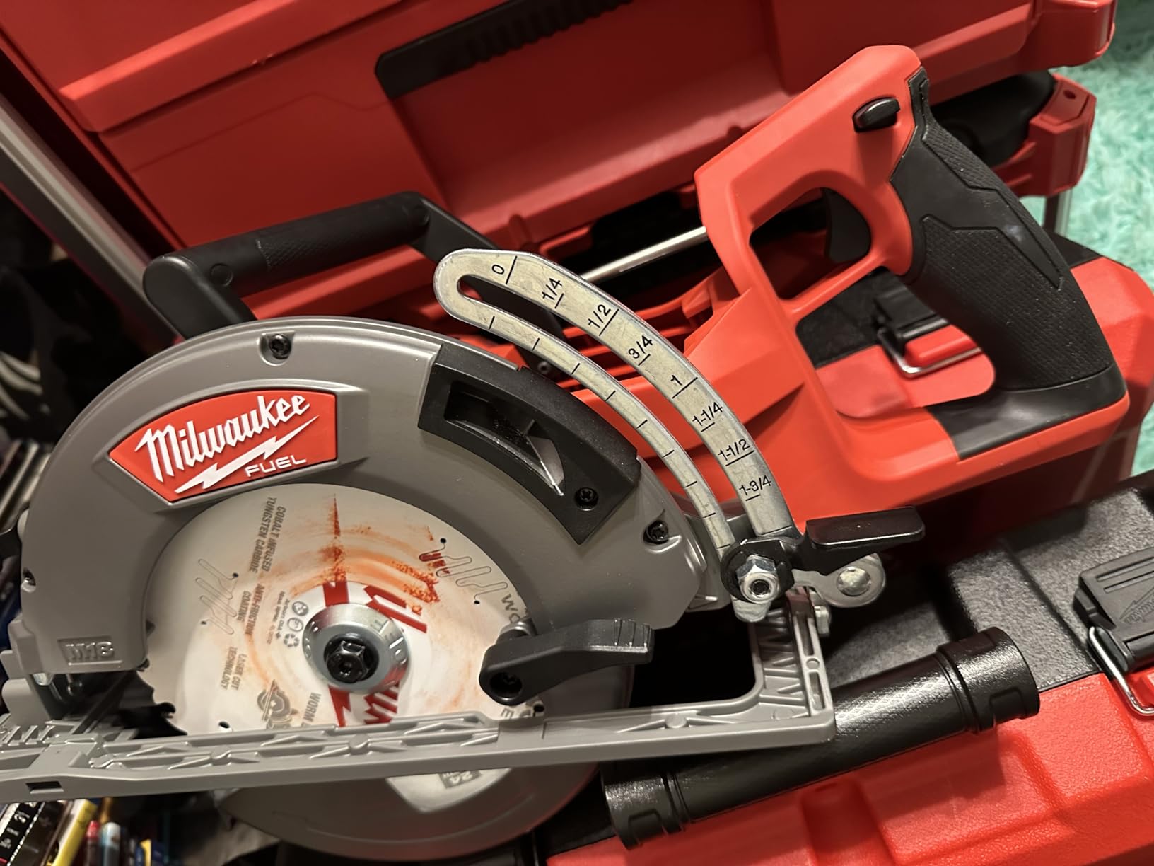 Milwaukee 2830-20 Circular Saw Rear Handle 7-1/4 Milwaukee 2830-20 Circular Saw Rear Handle 7-1/4