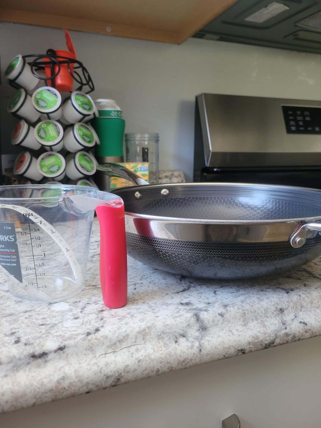HexClad Hybrid Nonstick 12-Inch Wok, Stay-Cool Handle, Dishwasher-Friendly, Oven-Safe Up to 900°F, Induction Ready, Compatible with All Cooktops Customer Review HexClad Hybrid Nonstick 12-Inch Wok, Stay-Cool Handle, Dishwasher-Friendly, Oven-Safe Up to 900°F, Induction Ready, Compatible with All Cooktops - Customer Photo 2