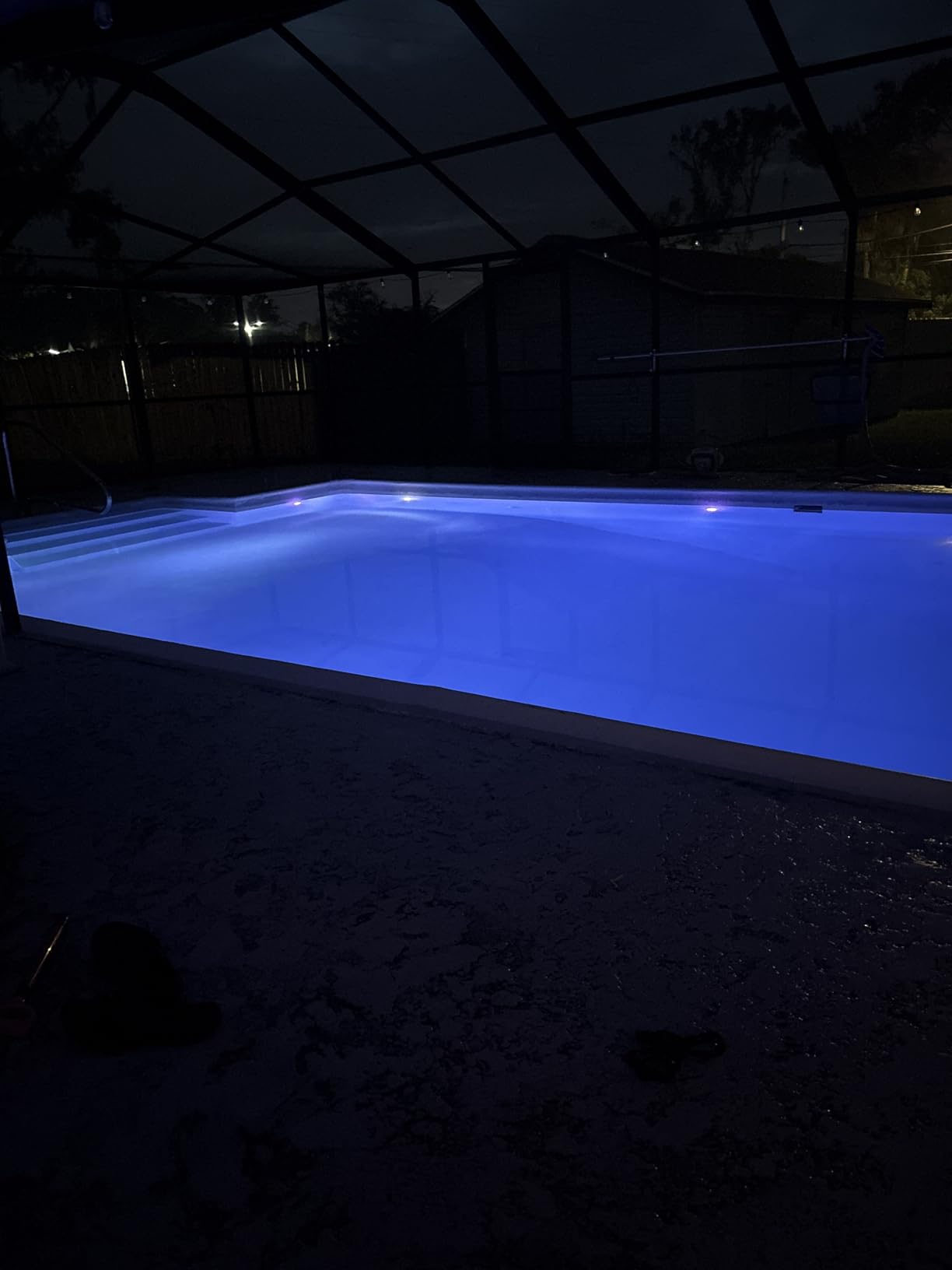 LOFTEK Submersible LED Lights with Remote, 13 LED Pool Lights for Inground Above Ground Pool with Magnets &10 Suction Cups,16 Color Changing Underwater Light for Ponds Battery Operated (4 Packs) Customer Review LOFTEK Submersible LED Lights with Remote, 13 LED Pool Lights for Inground Above Ground Pool with Magnets &10 Suction Cups,16 Color Changing Underwater Light for Ponds Battery Operated (4 Packs) - Customer Photo 1