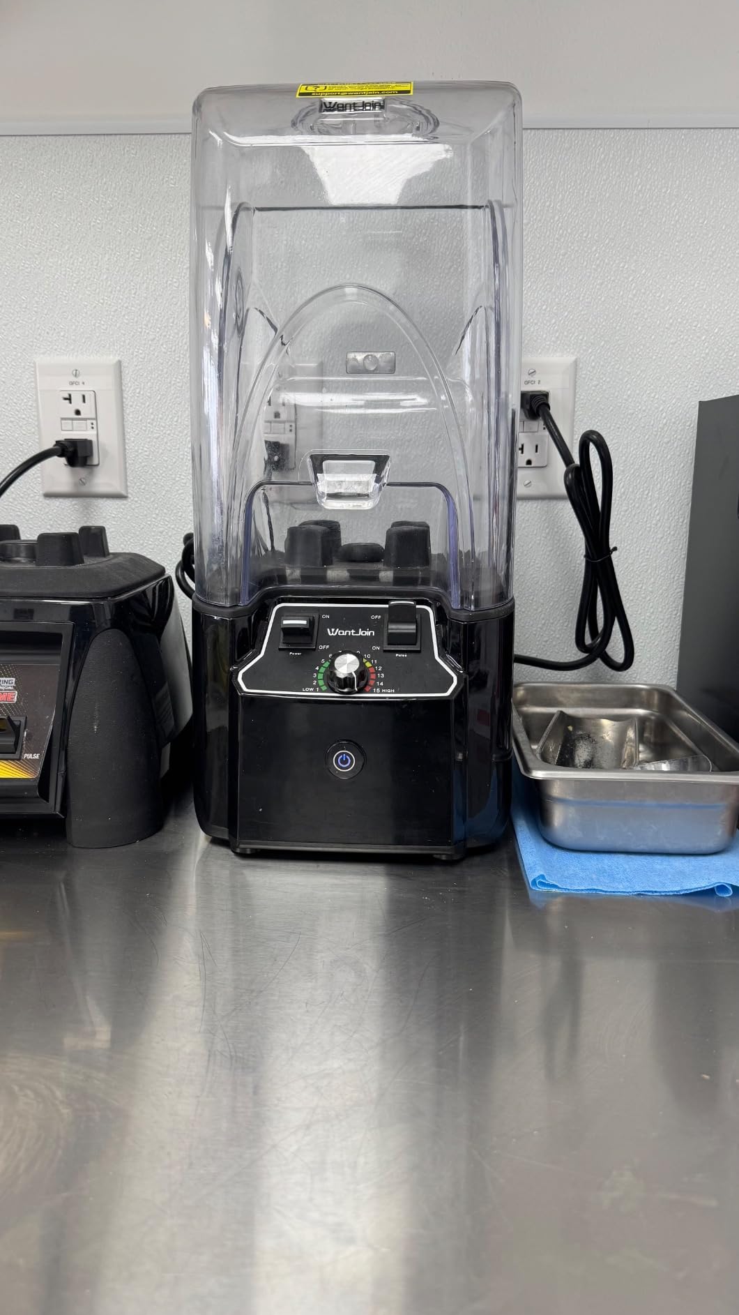 WantJoin Professional Commercial Blender With Shield Quiet Sound Enclosure 2200W Industries Strong and Quiet Professional-Grade Power, Self-Cleaning, Black Customer Review WantJoin Professional Commercial Blender With Shield Quiet Sound Enclosure 2200W Industries Strong and Quiet Professional-Grade Power, Self-Cleaning, Black - Customer Photo 2