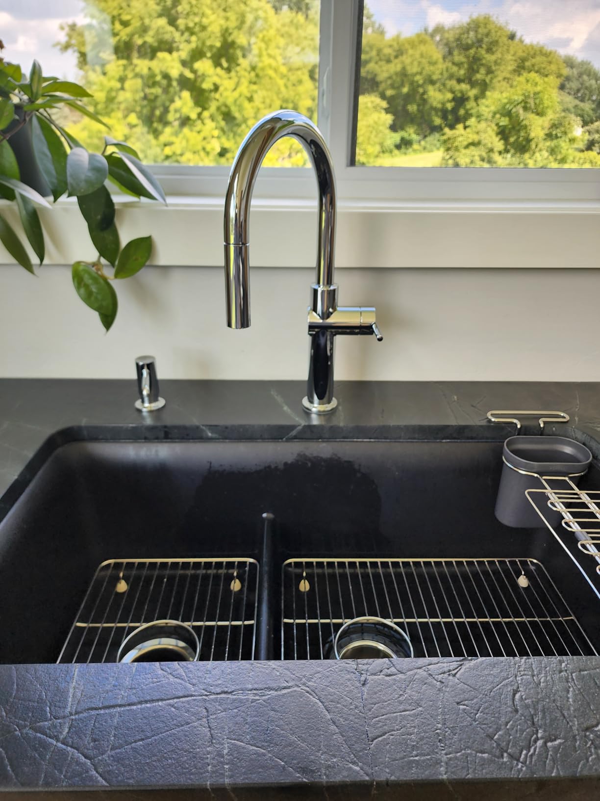 KOHLER 22973-BL Crue High-Arc Kitchen Faucet with Pull Down Spring Spout, Professional Pre-Rinse Kitchen Faucet, Commercial Faucet, Matte Black Customer Review KOHLER 22973-BL Crue High-Arc Kitchen Faucet with Pull Down Spring Spout, Professional Pre-Rinse Kitchen Faucet, Commercial Faucet, Matte Black - Customer Photo 1