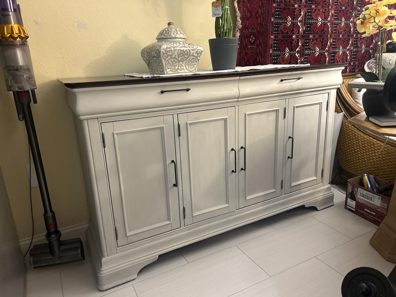 Country Chic All-in-One Chalk Paint for Furniture, Cabinets, Home Decor, Eco-Friendly, Matte Finish, Built-In Primer & Top Coat for Wood, Metal - Liquorice (Black) - 4 oz (118 ml) Customer Review Country Chic All-in-One Chalk Paint for Furniture, Cabinets, Home Decor, Eco-Friendly, Matte Finish, Built-In Primer & Top Coat for Wood, Metal - Liquorice (Black) - 4 oz (118 ml) - Customer Photo 1