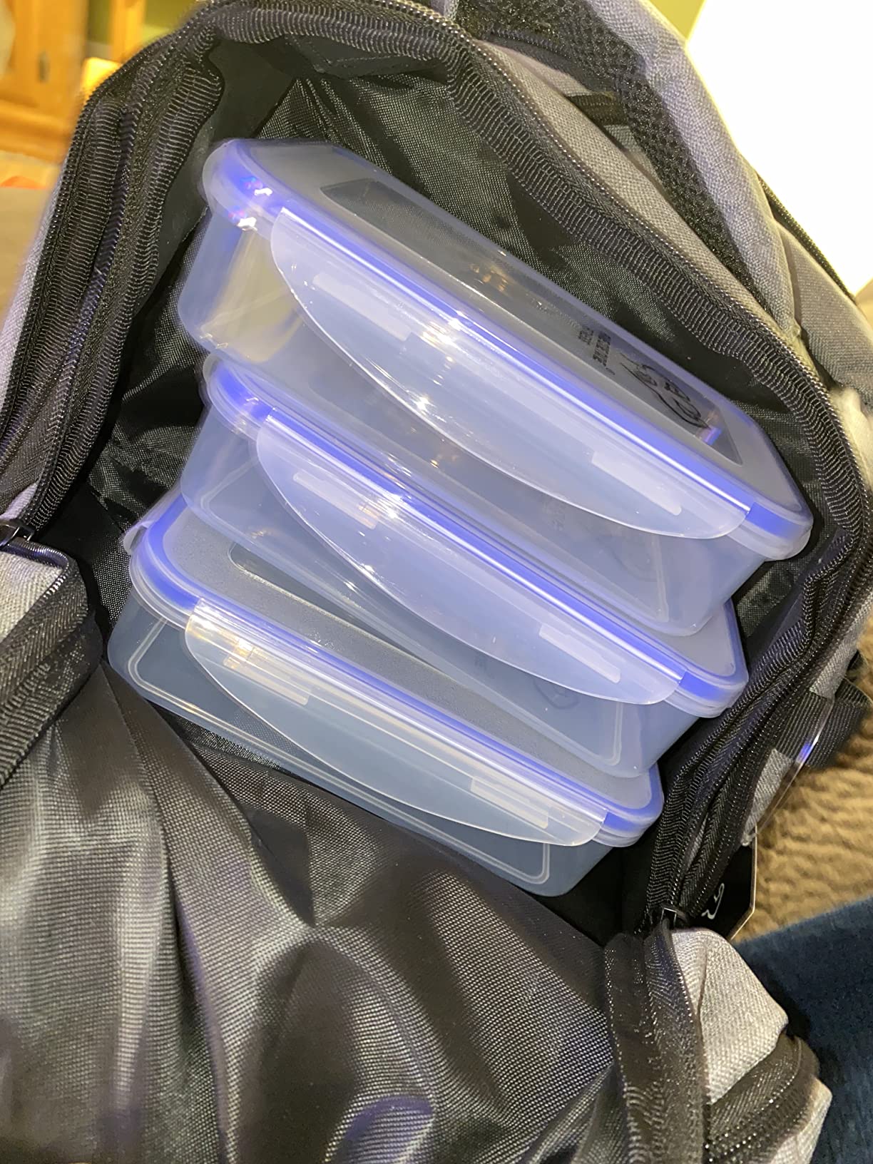 519 Fitness Meal Prep Backpack,Hiking Outdoor Insulated Unisex Lunch Cooler with Computer Compartment,Include 6 Meal Containers,2 Ice Packs and Shaker Customer Review 519 Fitness Meal Prep Backpack,Hiking Outdoor Insulated Unisex Lunch Cooler with Computer Compartment,Include 6 Meal Containers,2 Ice Packs and Shaker - Customer Photo 2