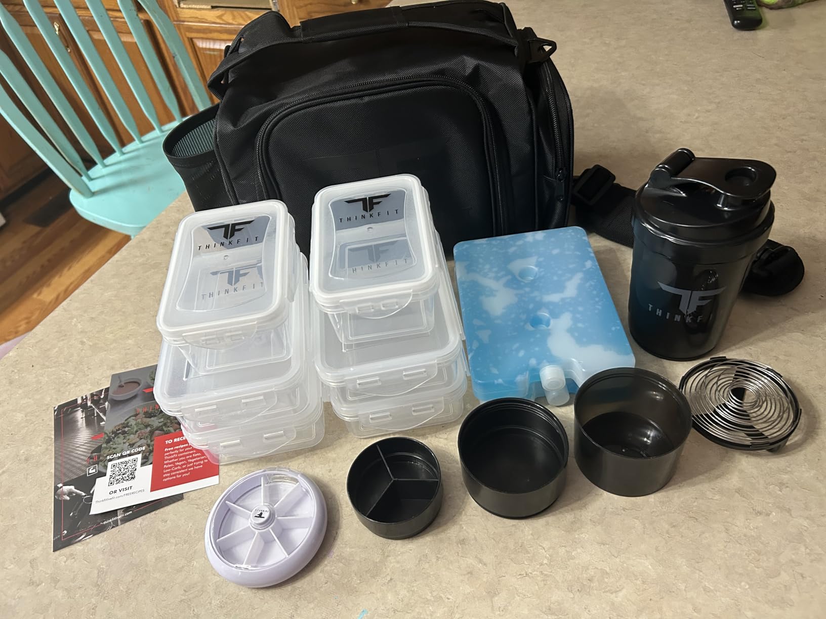ThinkFit Insulated Meal Prep Lunch Box with 6 BPA-Free, Reusable, Microwavable, Freezer Safe Food Portion-Control Containers, Shaker Cup, Pill Organizer, Lunch Bag with Storage Pocket - (Black) Customer Review ThinkFit Insulated Meal Prep Lunch Box with 6 BPA-Free, Reusable, Microwavable, Freezer Safe Food Portion-Control Containers, Shaker Cup, Pill Organizer, Lunch Bag with Storage Pocket - (Black) - Customer Photo 1