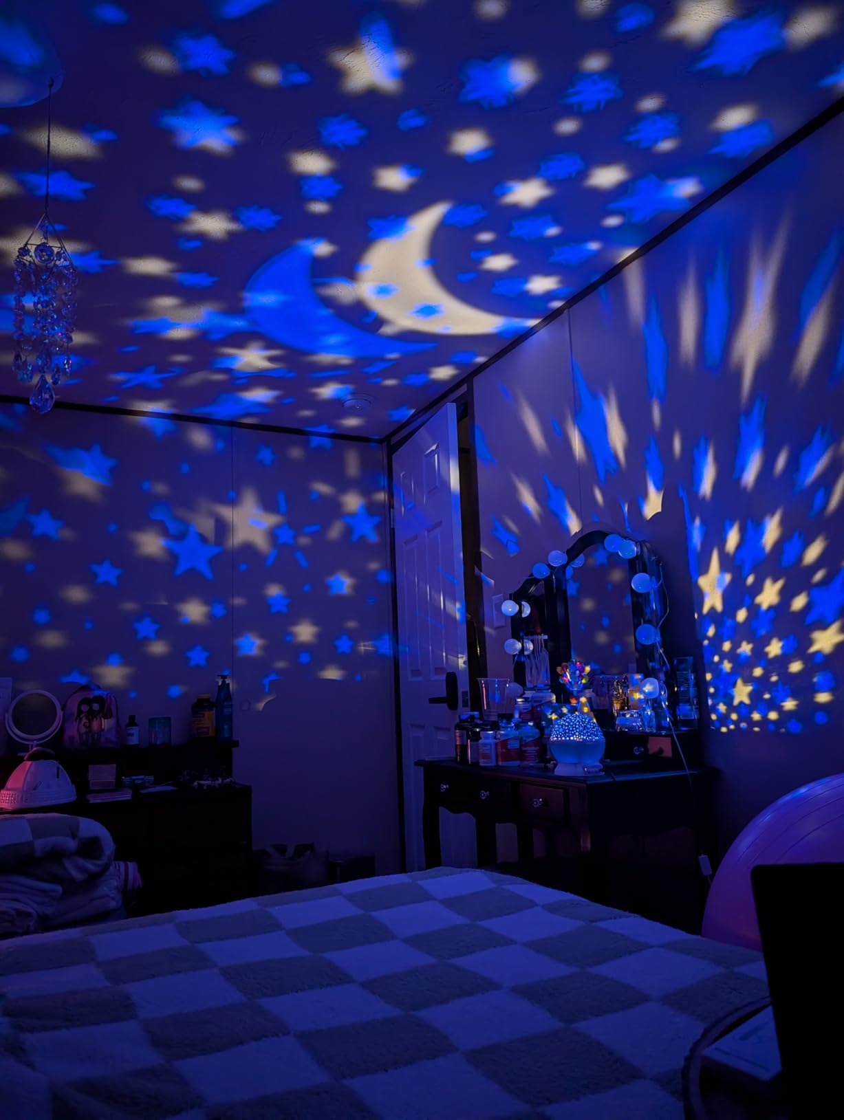Night Light for Kids, Kids Night Light Nebula 360 Degree Rotation - 4 LED Bulbs 12 Light Color Star Projector Changing with USB Cable, Romantic Gifts for Men Women Children Customer Review Night Light for Kids, Kids Night Light Nebula 360 Degree Rotation - 4 LED Bulbs 12 Light Color Star Projector Changing with USB Cable, Romantic Gifts for Men Women Children - Customer Photo 1