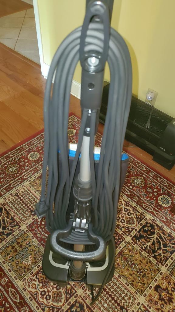 Oreck HEPA Swivel Upright Vacuum Cleaner, Lightweight Bagged Upright Vac, HEPA Media Filtration, Traps Debris and Locks in Dirt, Swivel Steering, Corded Vacuum Cleaners for Home Use - Customer Photo 1