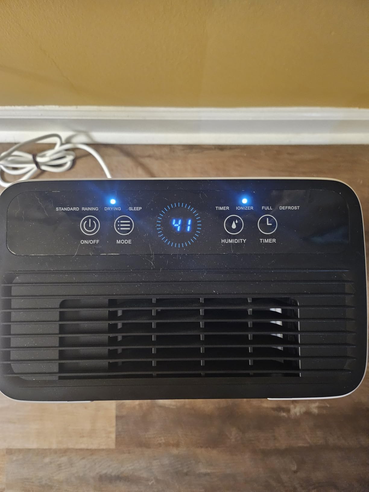 AIRPLUS 1,500 Sq. Ft Dehumidifier for Basement, 30 Pints Powerful Dehumidifier for Home, Large Rooms, Bedrooms, Sufficient Capacity Water Tank with Drain Hose (AP1907) Customer Review AIRPLUS 1,500 Sq. Ft Dehumidifier for Basement, 30 Pints Powerful Dehumidifier for Home, Large Rooms, Bedrooms, Sufficient Capacity Water Tank with Drain Hose (AP1907) - Customer Photo 2