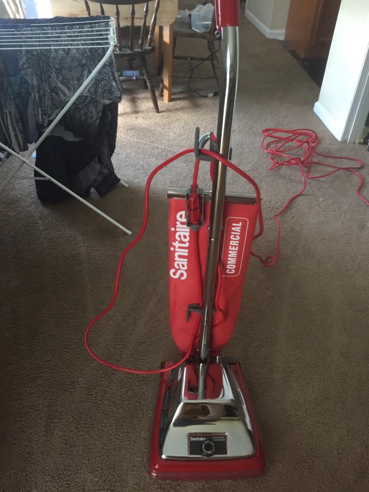 Sanitaire Tradition Upright Bagged Commercial Vacuum, SC886G Customer Review Sanitaire Tradition Upright Bagged Commercial Vacuum, SC886G - Customer Photo 1