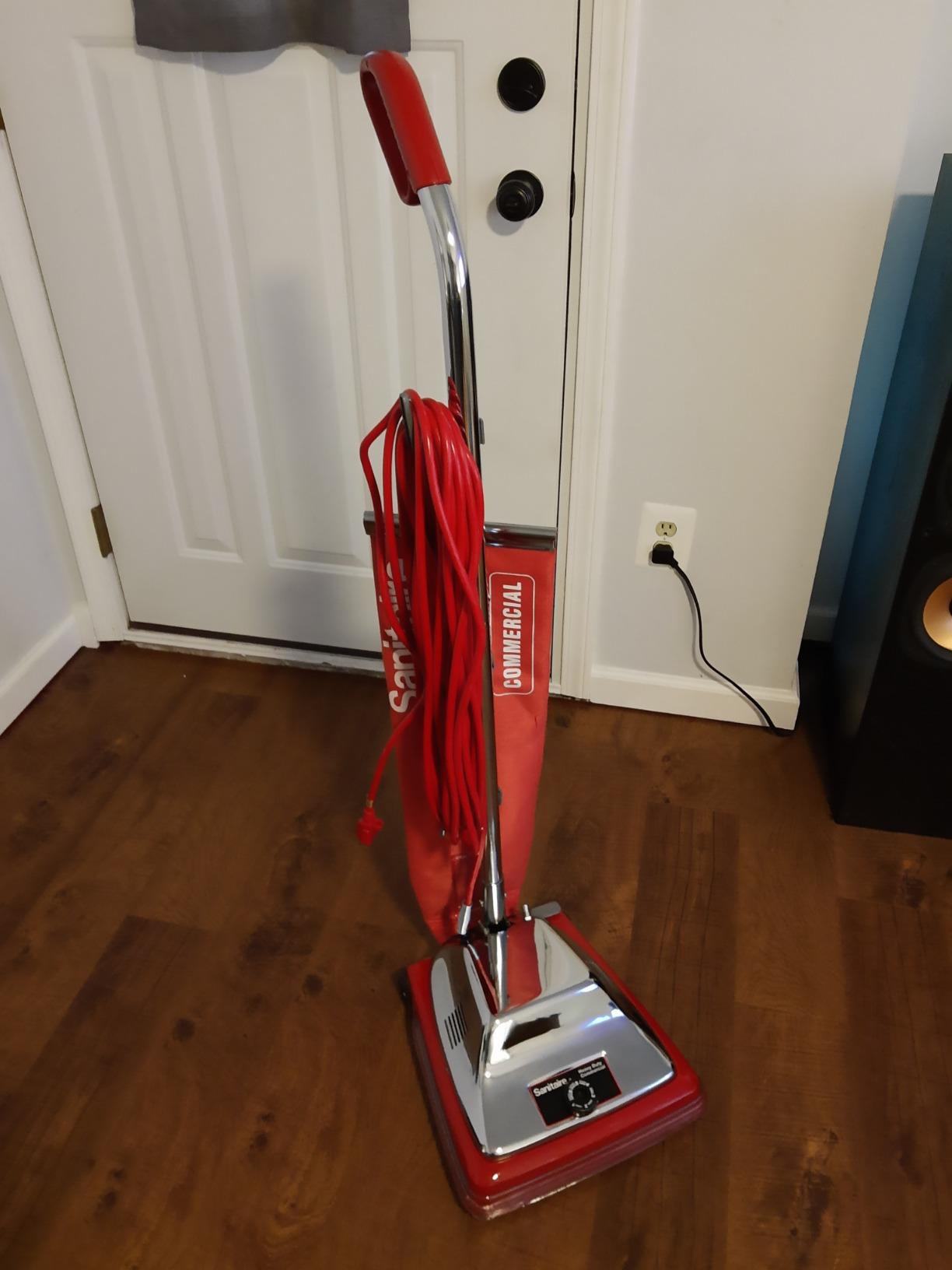 Sanitaire Tradition Upright Bagged Commercial Vacuum, SC886G Customer Review Sanitaire Tradition Upright Bagged Commercial Vacuum, SC886G - Customer Photo 2