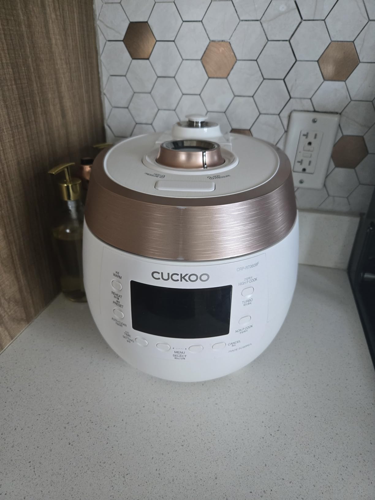 CUCKOO CRP-RT0609FW 6-Cup (Uncooked) / 12-Cup (Cooked) Twin Pressure Rice Cooker & Warmer with Nonstick Inner Pot, 14 Menu Options, Safe Steam Release, 3 Voice Guide, Auto Clean (White) Customer Review CUCKOO CRP-RT0609FW 6-Cup (Uncooked) / 12-Cup (Cooked) Twin Pressure Rice Cooker & Warmer with Nonstick Inner Pot, 14 Menu Options, Safe Steam Release, 3 Voice Guide, Auto Clean (White) - Customer Photo 1
