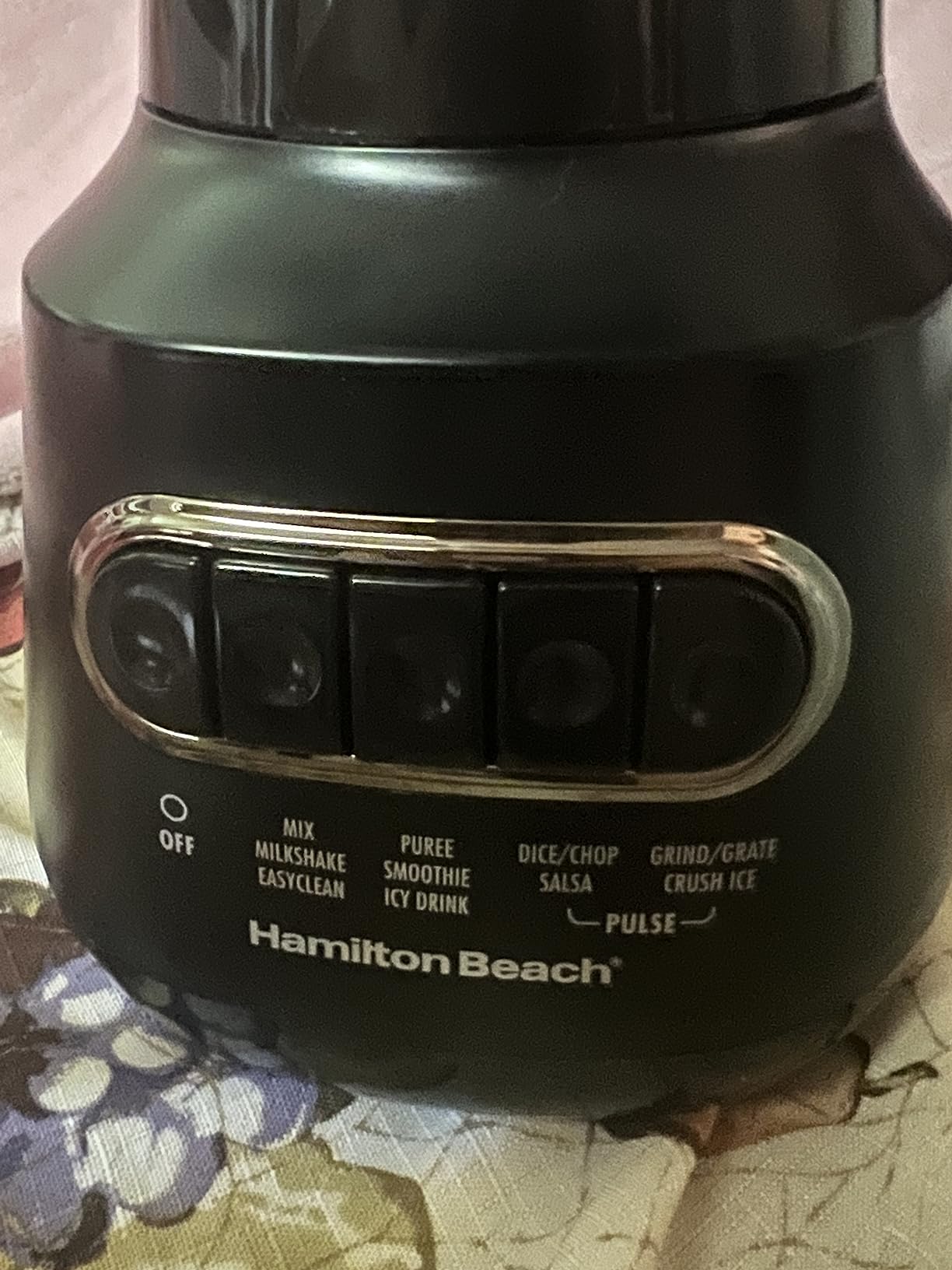 Hamilton Beach Wave Action Blender for Smoothies, Stainless Steel Ice Sabre Blades, 40oz Glass Jar, 800 Watts, Quiet Design, Black (58175) Customer Review Hamilton Beach Wave Action Blender for Smoothies, Stainless Steel Ice Sabre Blades, 40oz Glass Jar, 800 Watts, Quiet Design, Black (58175) - Customer Photo 2