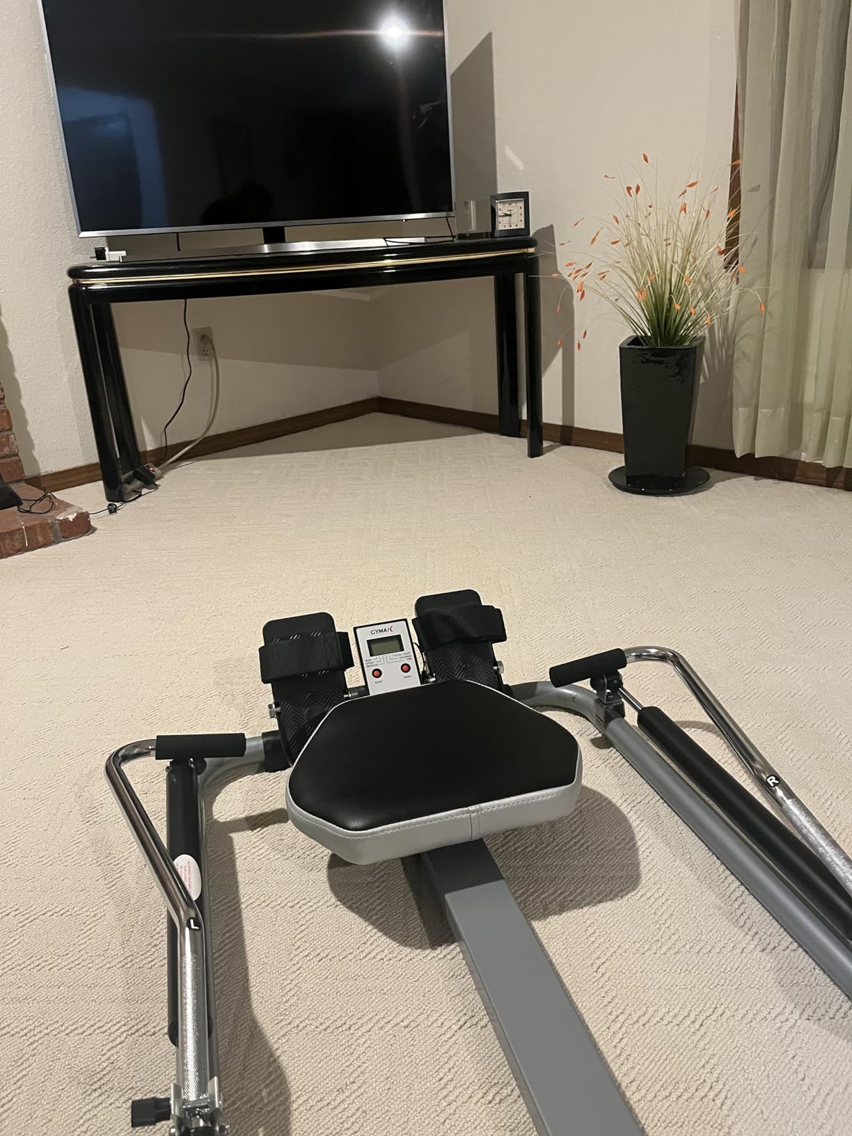 GYMAX Rowing Machine for Home, 265LBS Weight Capacity Hydraulic Rowing Machine with Adjustable Cylinder Resistance up to 110lbs & LCD Monitor, Compact Full Motion Rower for at Home Exercise Customer Review GYMAX Rowing Machine for Home, 265LBS Weight Capacity Hydraulic Rowing Machine with Adjustable Cylinder Resistance up to 110lbs & LCD Monitor, Compact Full Motion Rower for at Home Exercise - Customer Photo 3