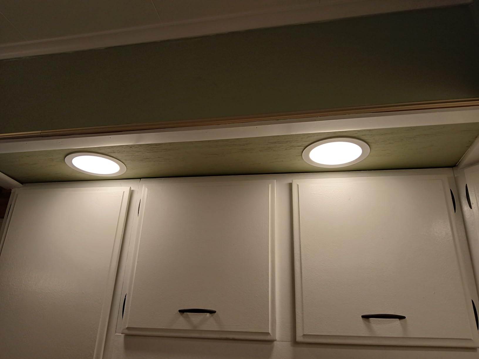 Ensenior 12 Pack 6 Inch LED Recessed Ceiling Light, Dimmable, 2700K-5000K 5CCT, 1200LM 12W 120V, High Brightness Canless Wafer Downlight - ETL&FCC&IC Customer Review Ensenior 12 Pack 6 Inch LED Recessed Ceiling Light, Dimmable, 2700K-5000K 5CCT, 1200LM 12W 120V, High Brightness Canless Wafer Downlight - ETL&FCC&IC - Customer Photo 1