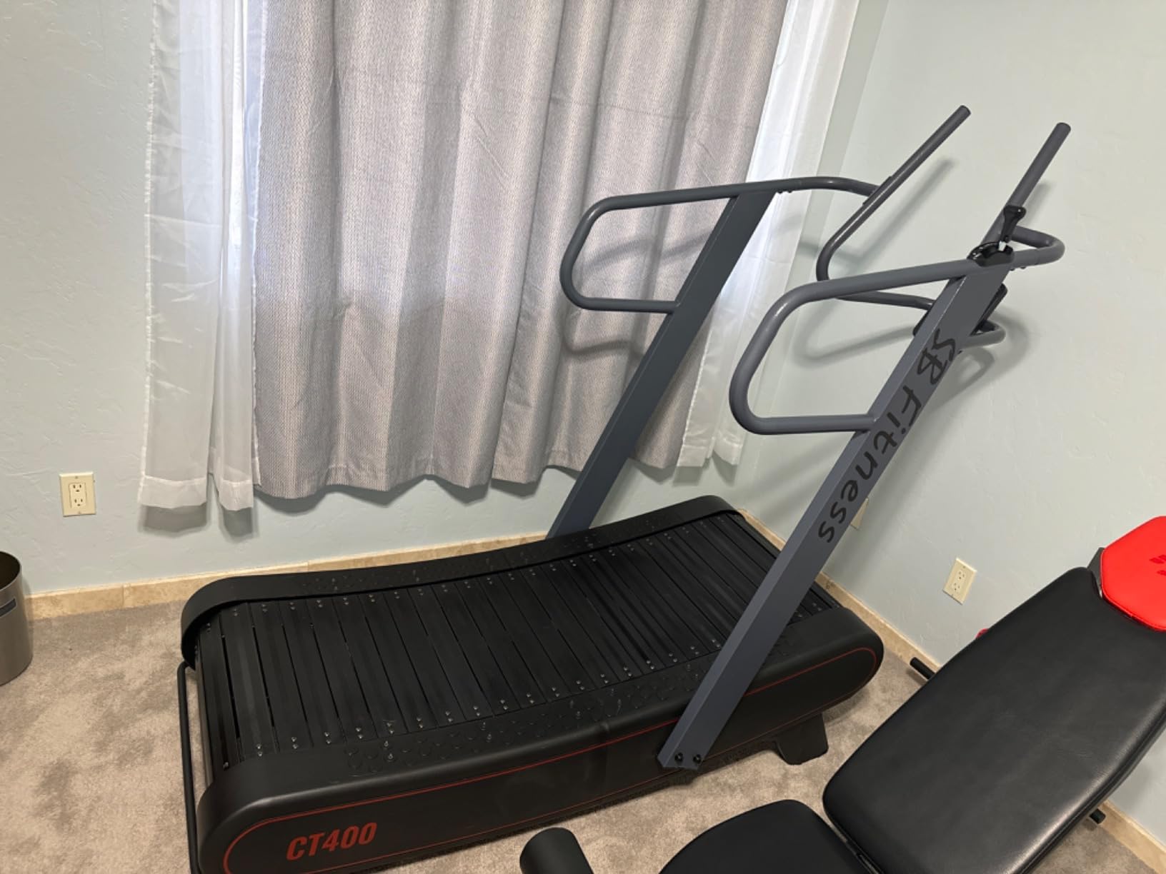CT400 Self Generated Curved Commercial Exercise Workout Treadmill with 3 Resistance Levels and Front Digital Display - Customer Photo 1