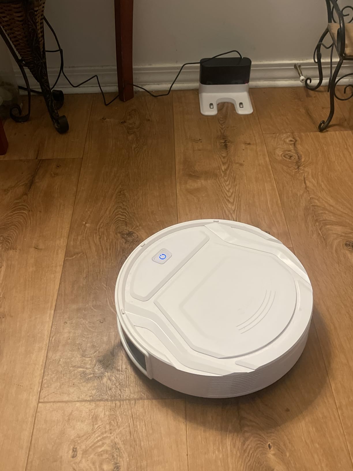 Lefant Robot Vacuum Cleaner, Strong Suction, 120 Mins Runtime, Slim, Low Noise, Automatic Self-Charging, Wi-Fi/App/Alexa Control, Ideal for Pet Hair Hard Floor and Daily Cleaning, M210 Customer Review Lefant Robot Vacuum Cleaner, Strong Suction, 120 Mins Runtime, Slim, Low Noise, Automatic Self-Charging, Wi-Fi/App/Alexa Control, Ideal for Pet Hair Hard Floor and Daily Cleaning, M210 - Customer Photo 1