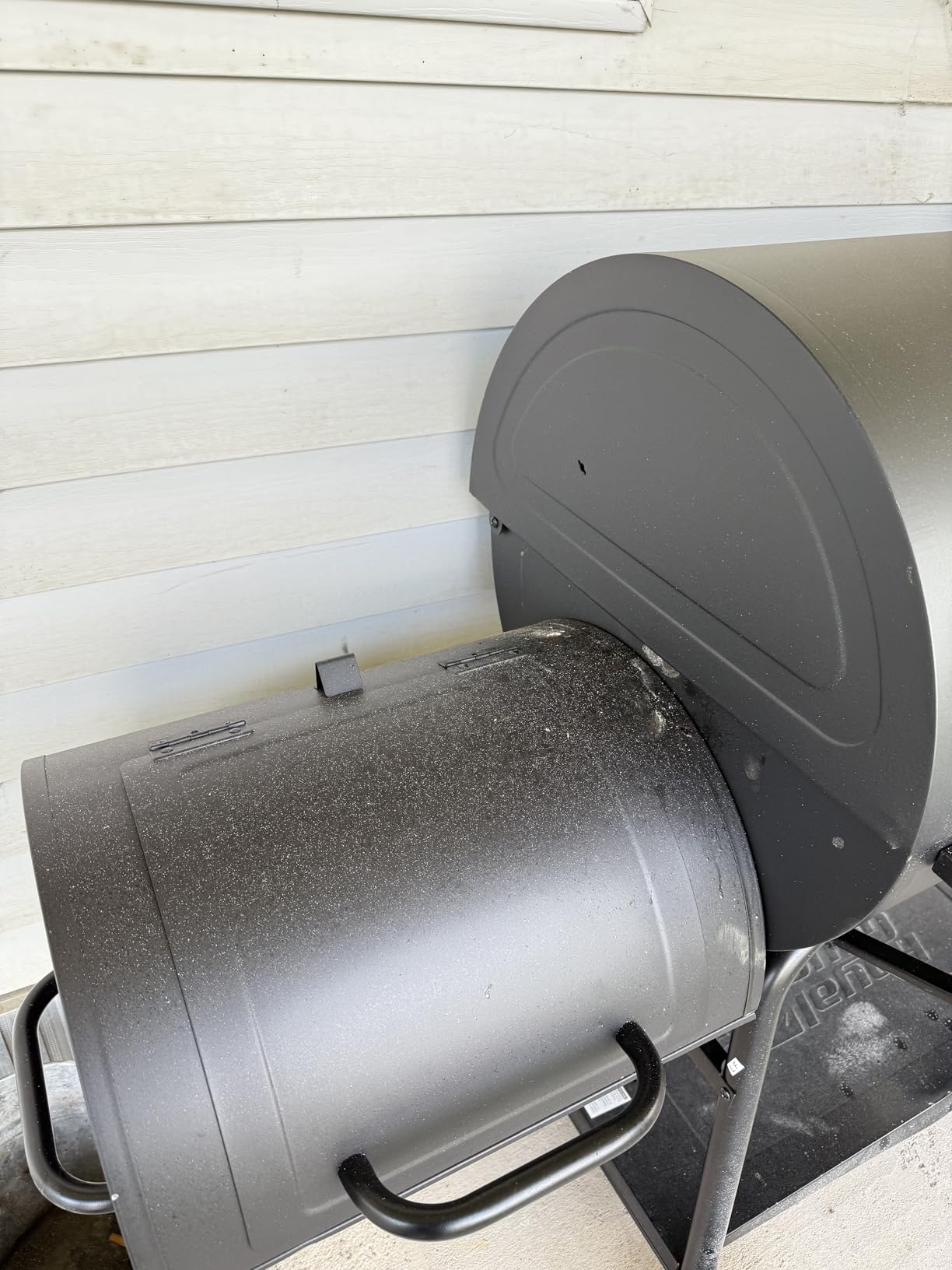 Royal Gourmet CC2036F Barrel Charcoal Grill with Offset Smoker, Outdoor BBQ Grill with 1200 Sq. In. Grilling Area for Large Event Gathering, Black Customer Review Royal Gourmet CC2036F Barrel Charcoal Grill with Offset Smoker, Outdoor BBQ Grill with 1200 Sq. In. Grilling Area for Large Event Gathering, Black - Customer Photo 1