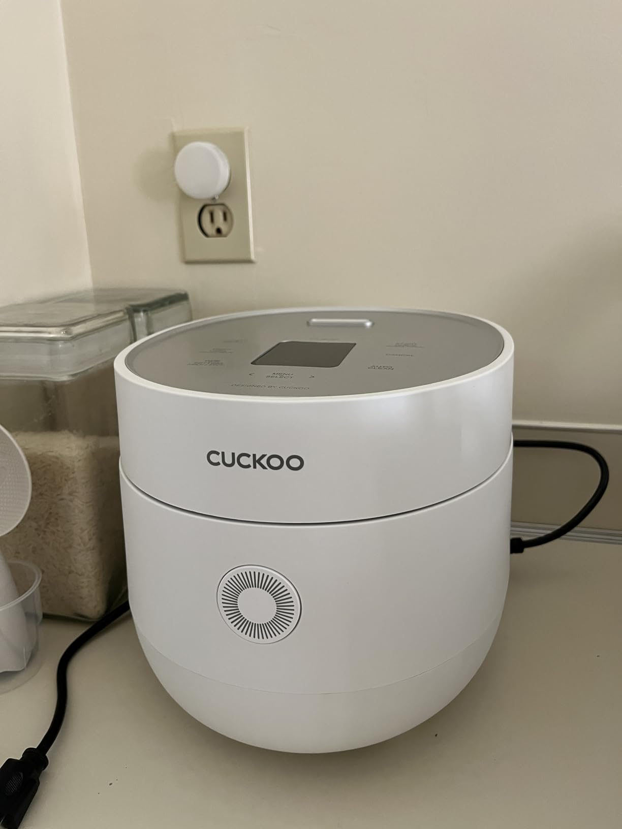 CUCKOO CR-0675FW 6-Cup (Uncooked) / 12-Cup (Cooked) Micom Rice Cooker with Nonstick Inner Pot, 13 Menu Modes, LCD Display, Fuzzy Logic Tech, Auto Clean (White) Customer Review CUCKOO CR-0675FW 6-Cup (Uncooked) / 12-Cup (Cooked) Micom Rice Cooker with Nonstick Inner Pot, 13 Menu Modes, LCD Display, Fuzzy Logic Tech, Auto Clean (White) - Customer Photo 2
