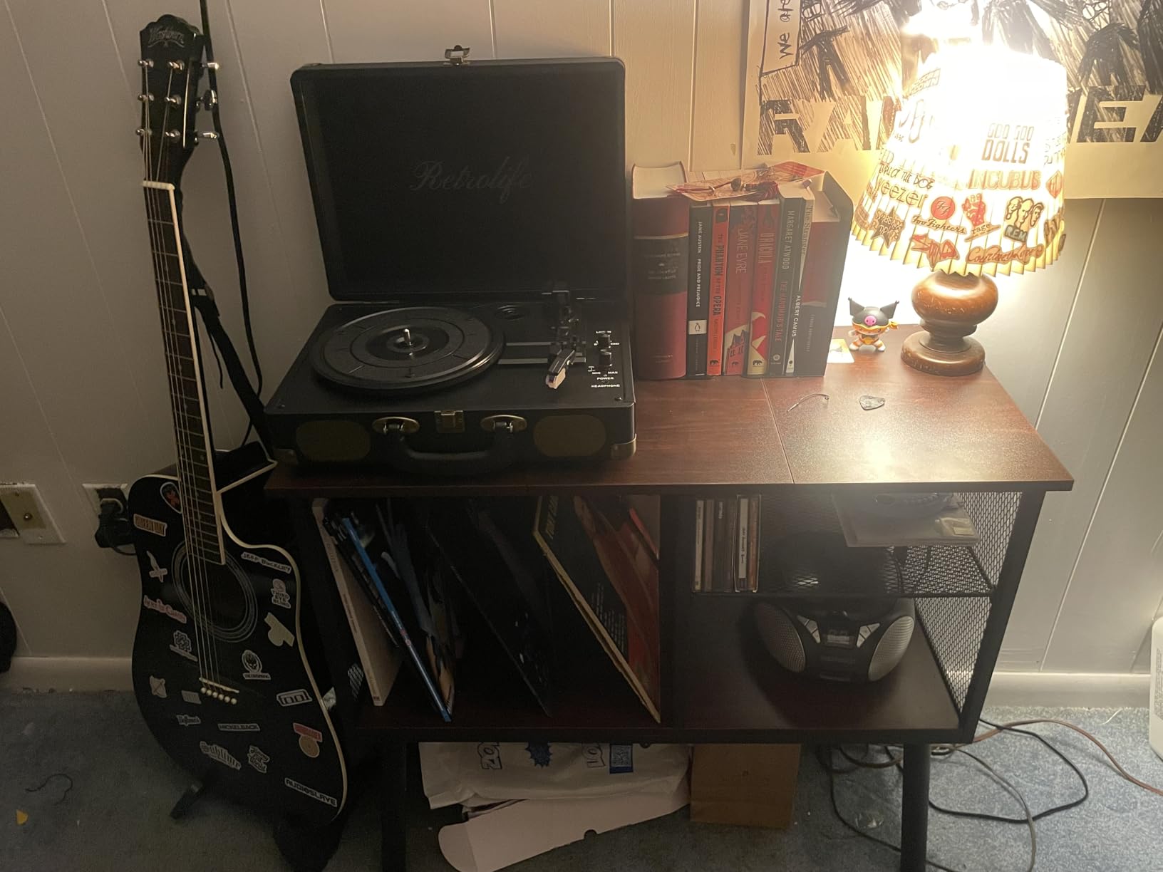 Retrolife Vinyl Record Player 3-Speed Bluetooth Suitcase Portable Belt-Driven Record Player with Built-in Speakers RCA Line Out AUX in Headphone Jack Vintage Turntable - Customer Photo 1 - RosenberryRooms