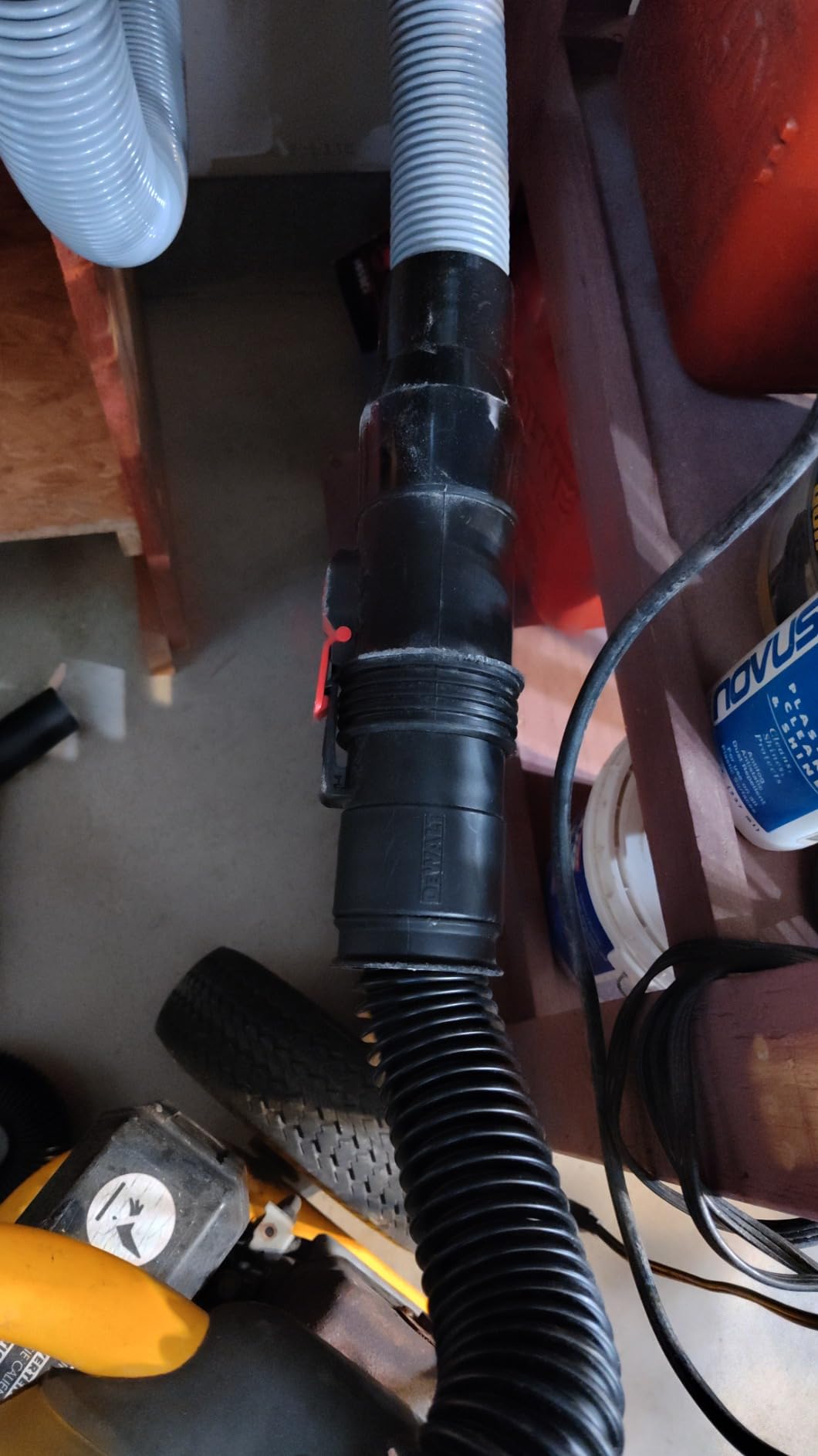 DEWALT Portable 6 Gallon 5 Horsepower Wall-Mounted Garage Wet Dry Vacuum Cleaner DXV06G Customer Review DEWALT Portable 6 Gallon 5 Horsepower Wall-Mounted Garage Wet Dry Vacuum Cleaner DXV06G - Customer Photo 1