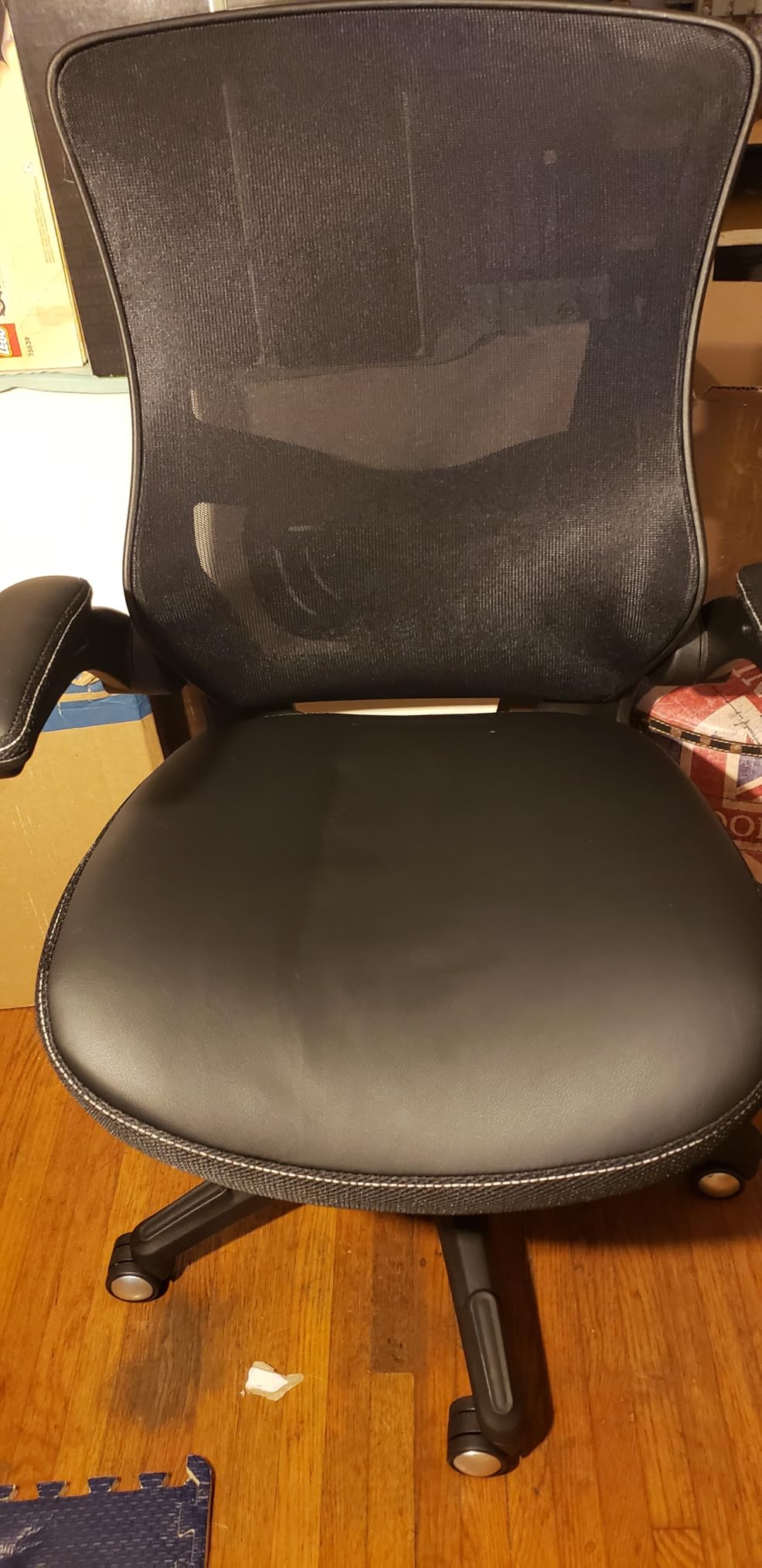 Office Chair Ergonomic Desk Chair, Computer PU Leather Home Office Chair, Swivel Mesh Back Adjustable Lumbar Support Flip-up Arms Executive Task Chair Customer Review Office Chair Ergonomic Desk Chair, Computer PU Leather Home Office Chair, Swivel Mesh Back Adjustable Lumbar Support Flip-up Arms Executive Task Chair - Customer Photo 2