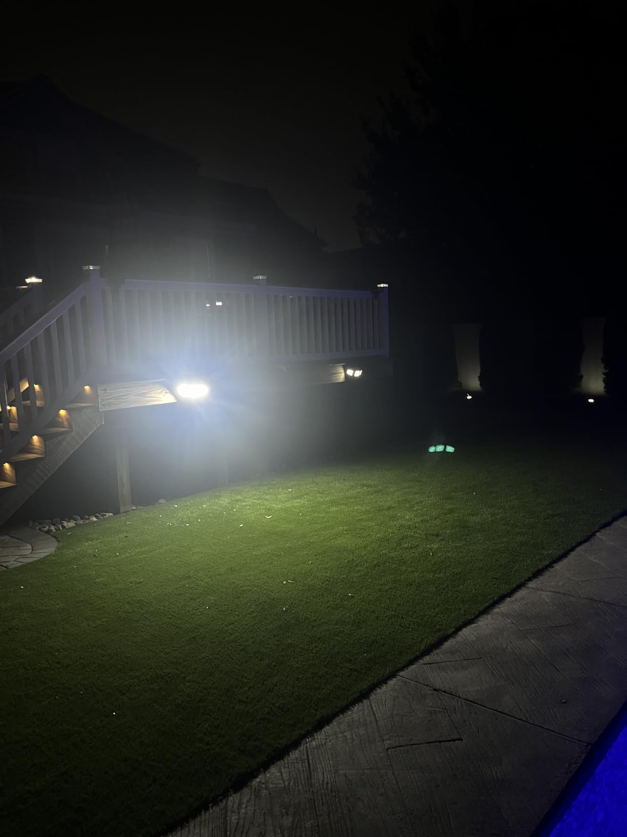 Tuffenough Solar Outdoor Lights 2500LM 210 LED Security Lights with Remote Control,3 Heads Motion Sensor Lights, IP65 Waterproof,270° Wide Angle Flood Wall Lights with 3 Modes(2 Packs) Customer Review Tuffenough Solar Outdoor Lights 2500LM 210 LED Security Lights with Remote Control,3 Heads Motion Sensor Lights, IP65 Waterproof,270° Wide Angle Flood Wall Lights with 3 Modes(2 Packs) - Customer Photo 1