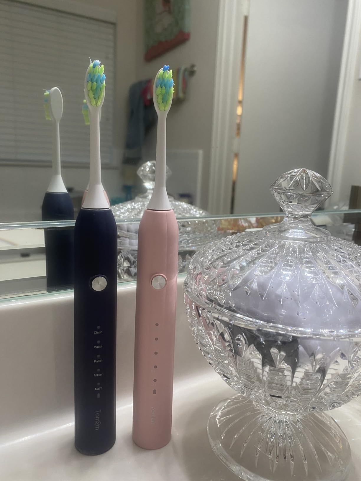 7AM2M Sonic Electric Toothbrush for Adults and Kids, with 8 Brush Heads and Travel Case,5 Modes with 2 Minutes Build in Smart Timer, One Charge Use for 90 Days, Rechargeable Toothbrushes(Pink) Customer Review 7AM2M Sonic Electric Toothbrush for Adults and Kids, with 8 Brush Heads and Travel Case,5 Modes with 2 Minutes Build in Smart Timer, One Charge Use for 90 Days, Rechargeable Toothbrushes(Pink) - Customer Photo 1