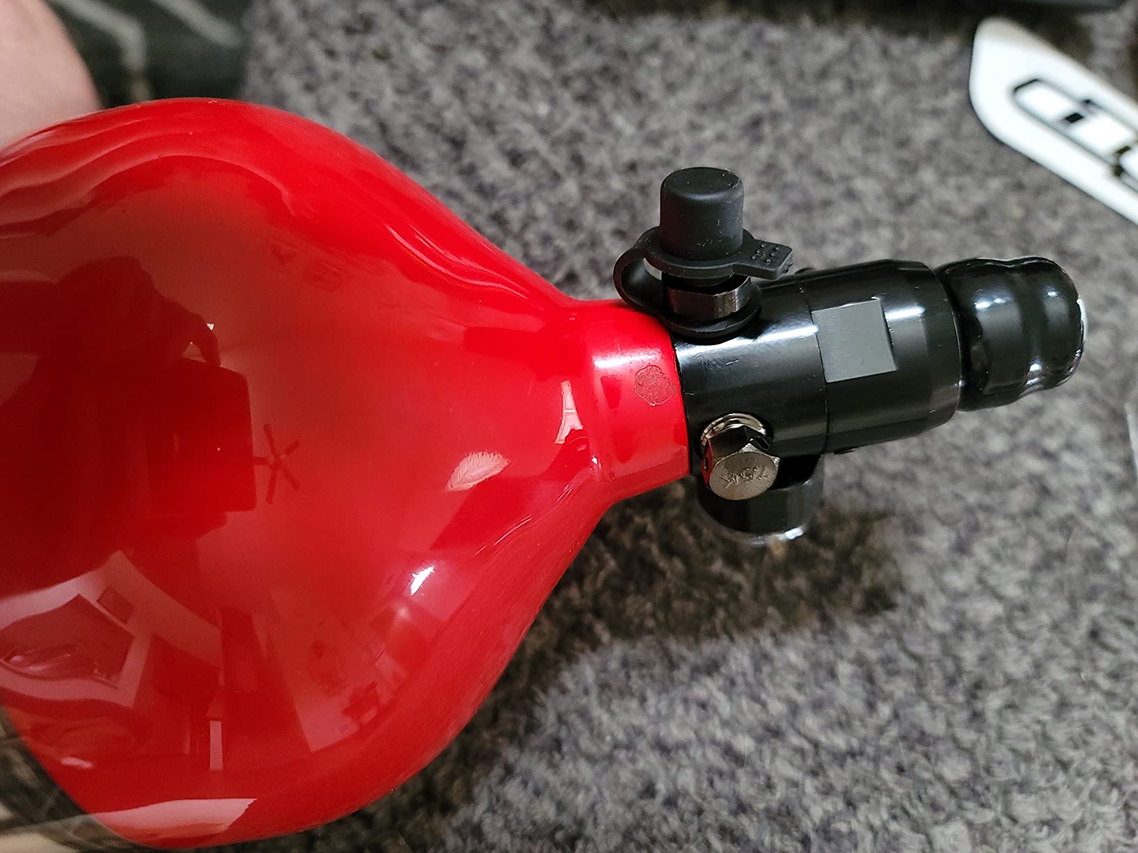 HK Army 68ci 4500psi HPA Paintball Tank - HSTL Carbon Fiber - Red Customer Review HK Army 68ci 4500psi HPA Paintball Tank - HSTL Carbon Fiber - Red - Customer Photo 1