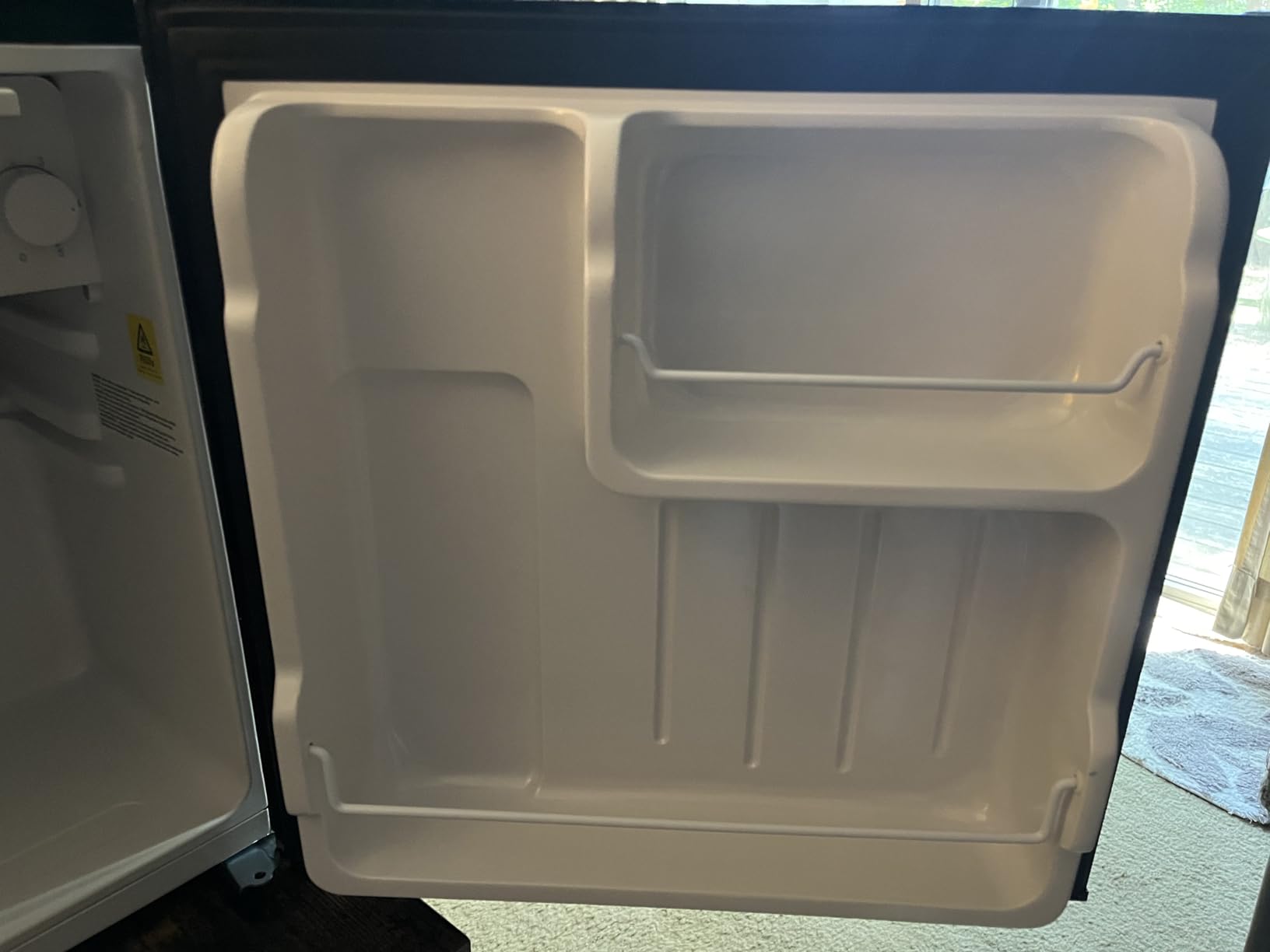 Upstreman 1.7 Cu.ft Mini Fridge with Freezer, Dorm Essentials, Adjustable Thermostat, Energy Saving, Low Noise, Single Door Compact Refrigerator for Dorm, Office, Bedroom, Black-FR17 Customer Review Upstreman 1.7 Cu.ft Mini Fridge with Freezer, Dorm Essentials, Adjustable Thermostat, Energy Saving, Low Noise, Single Door Compact Refrigerator for Dorm, Office, Bedroom, Black-FR17 - Customer Photo 2
