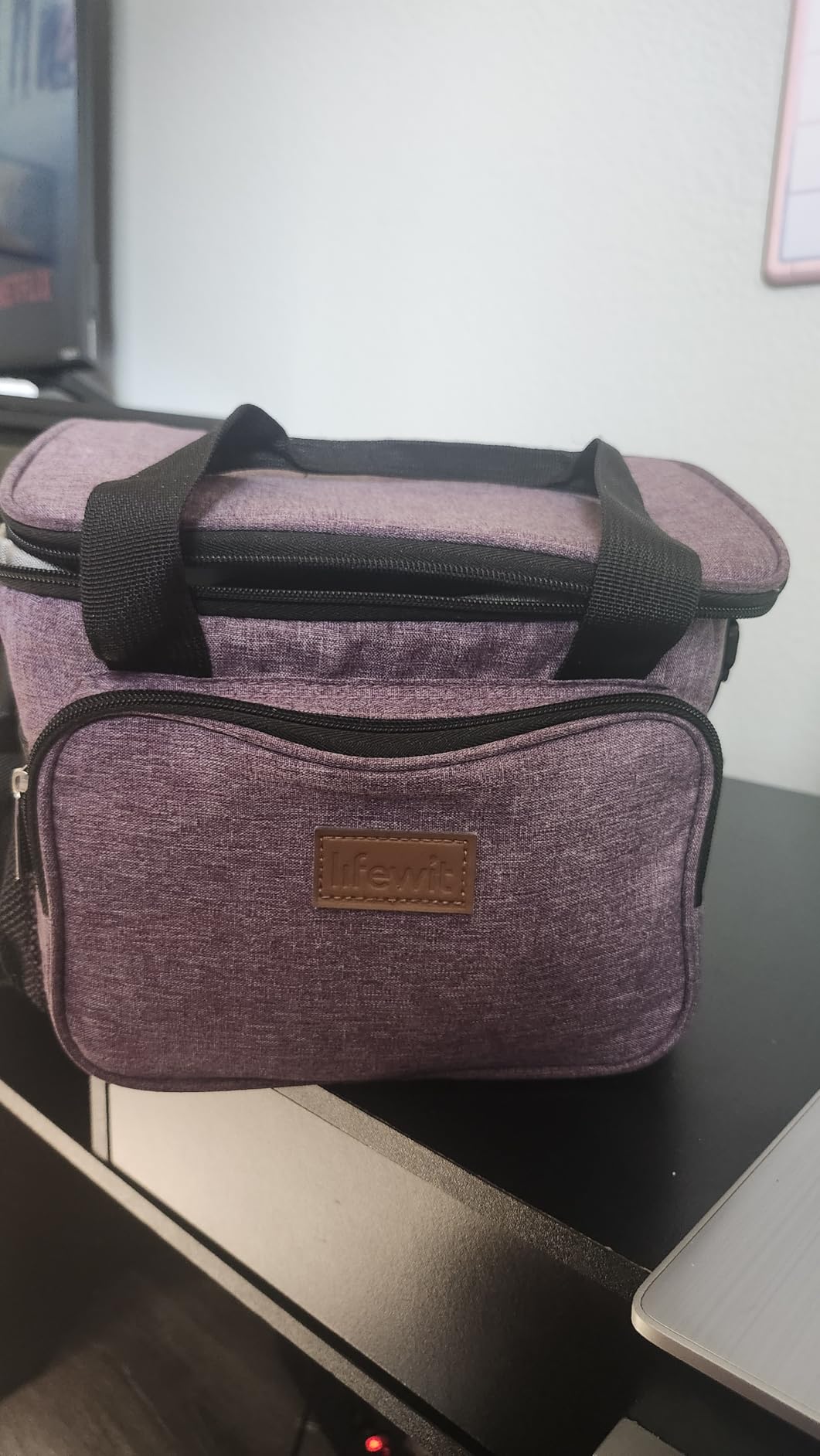 Lifewit Medium Lunch Bag Insulated Lunch Box Soft Cooler Cooling Tote for Adult Men Women, Black 12-Can (9L) Customer Review Lifewit Medium Lunch Bag Insulated Lunch Box Soft Cooler Cooling Tote for Adult Men Women, Black 12-Can (9L) - Customer Photo 2