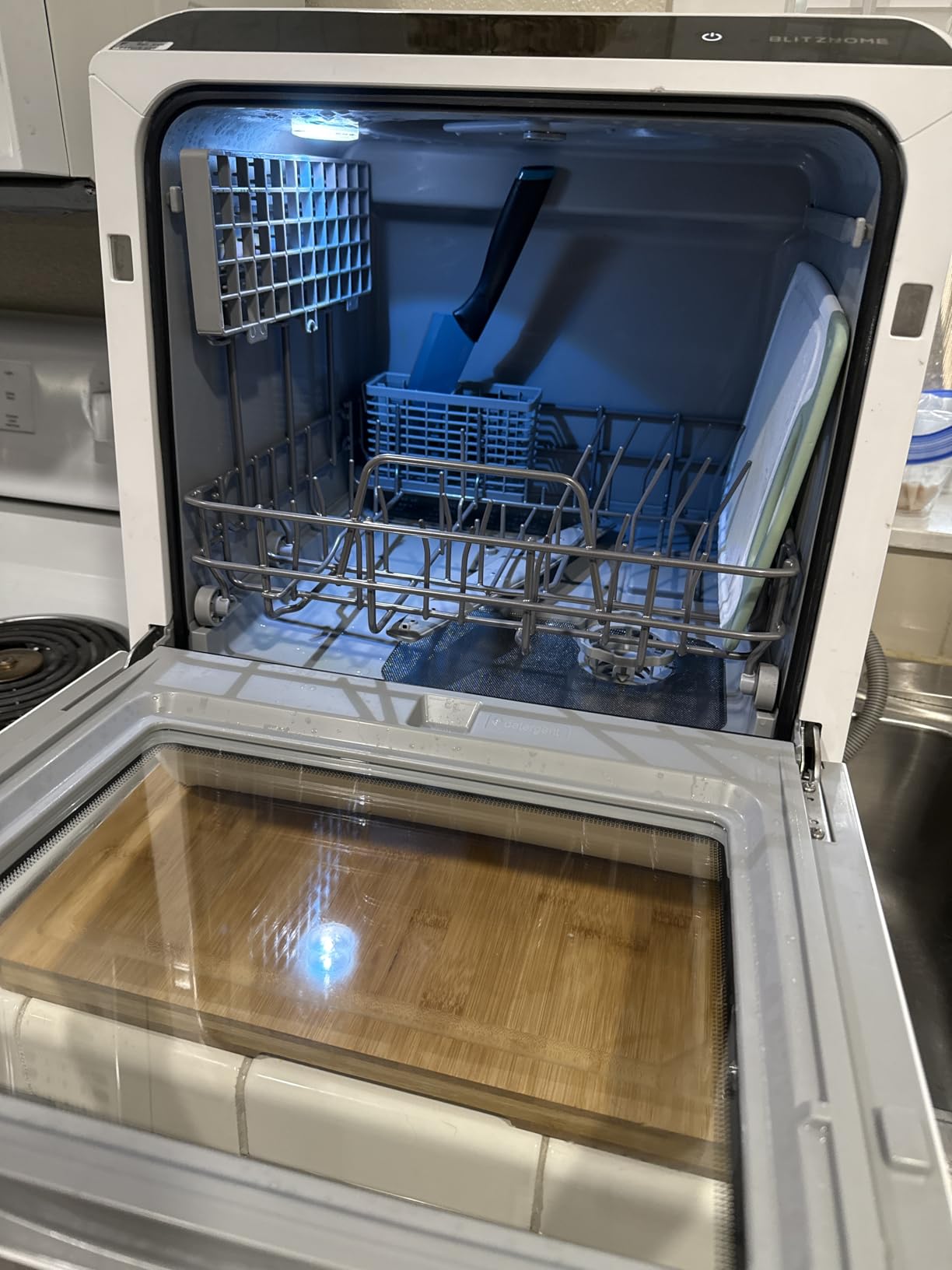 BLITZHOME Portable Dishwasher Countertop, WIFI Smart Dishwasher, Compact Dishwashers with 5L Built-in Water Tank, 6 Programs, 360° Dual Spray, High-Temp& Air-Dry Function, Fruit Cleaning Customer Review BLITZHOME Portable Dishwasher Countertop, WIFI Smart Dishwasher, Compact Dishwashers with 5L Built-in Water Tank, 6 Programs, 360° Dual Spray, High-Temp& Air-Dry Function, Fruit Cleaning - Customer Photo 1