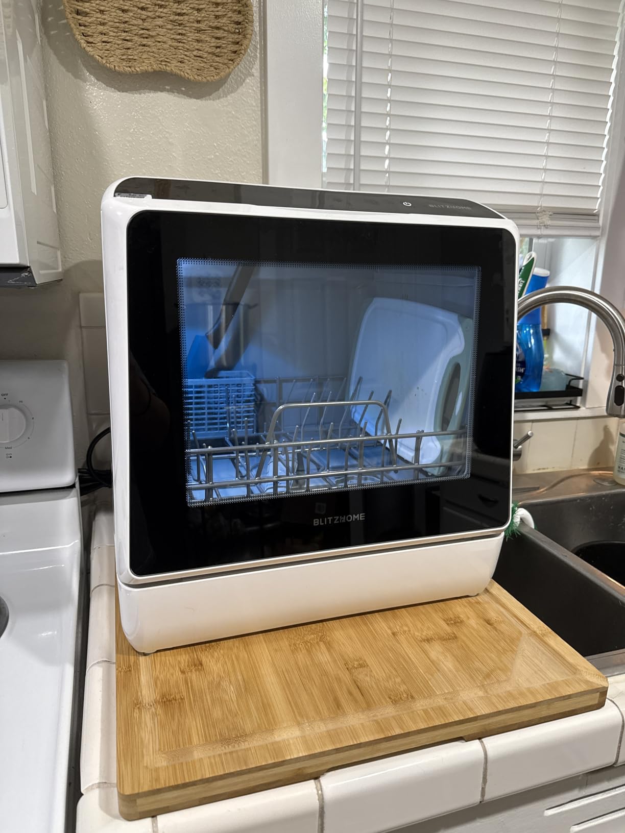 BLITZHOME Portable Dishwasher Countertop, WIFI Smart Dishwasher, Compact Dishwashers with 5L Built-in Water Tank, 6 Programs, 360° Dual Spray, High-Temp& Air-Dry Function, Fruit Cleaning Customer Review BLITZHOME Portable Dishwasher Countertop, WIFI Smart Dishwasher, Compact Dishwashers with 5L Built-in Water Tank, 6 Programs, 360° Dual Spray, High-Temp& Air-Dry Function, Fruit Cleaning - Customer Photo 2