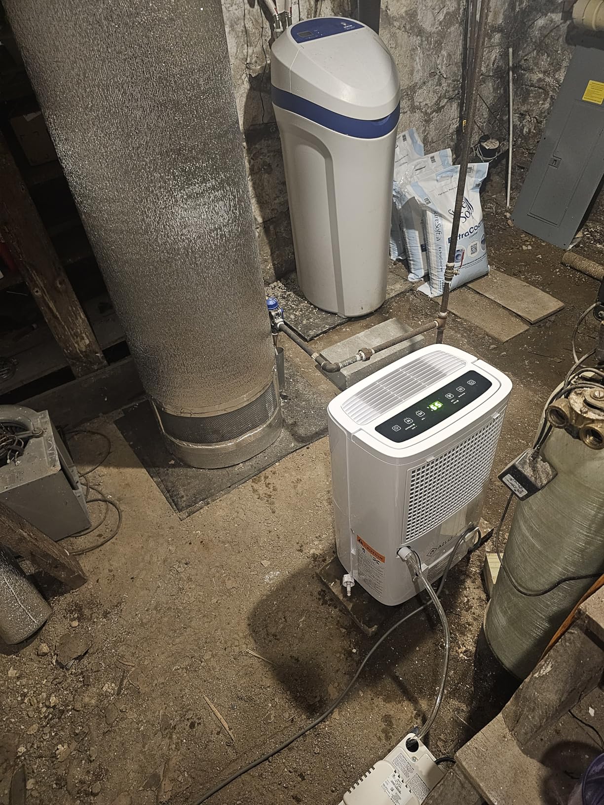 Uhome 30 Pint Dehumidifier with Activated Carbon Filter, Ultra Quiet, Humidity Sensor - Customer Photo 1