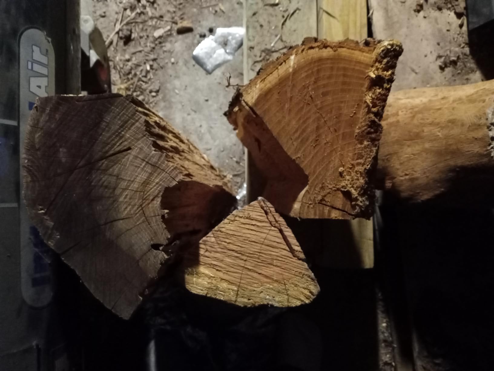 Estwing 8 Pound Wood Splitting Maul Tool with 36 Inch Hickory Wooden Handle, Steel Blade, and Superior Shock Absorption for Effortless Wood Splitting Customer Review Estwing 8 Pound Wood Splitting Maul Tool with 36 Inch Hickory Wooden Handle, Steel Blade, and Superior Shock Absorption for Effortless Wood Splitting - Customer Photo 1
