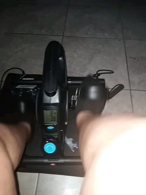 Under Desk Bike Pedal Exerciser, Quiet Magnetic Mini Exercise Bike with MERACH App for Arm, Leg Recovery, Physical Therapy, Smooth Foot Desk Cycle with 2 Resistance Bands & Non-Slip Mat Customer Review Under Desk Bike Pedal Exerciser, Quiet Magnetic Mini Exercise Bike with MERACH App for Arm, Leg Recovery, Physical Therapy, Smooth Foot Desk Cycle with 2 Resistance Bands & Non-Slip Mat - Customer Photo 1
