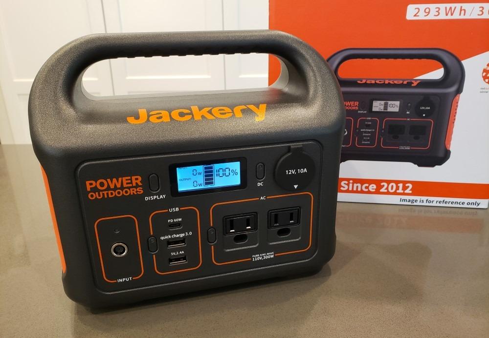 Jackery Solar Generator 300, 293Wh Backup Lithium Battery with 1XSolar Panel SolarSaga 100W, 110V/300W Pure Sine Wave AC Outlet for RV Outdoors Camping Travel Blackout - Customer Photo 1