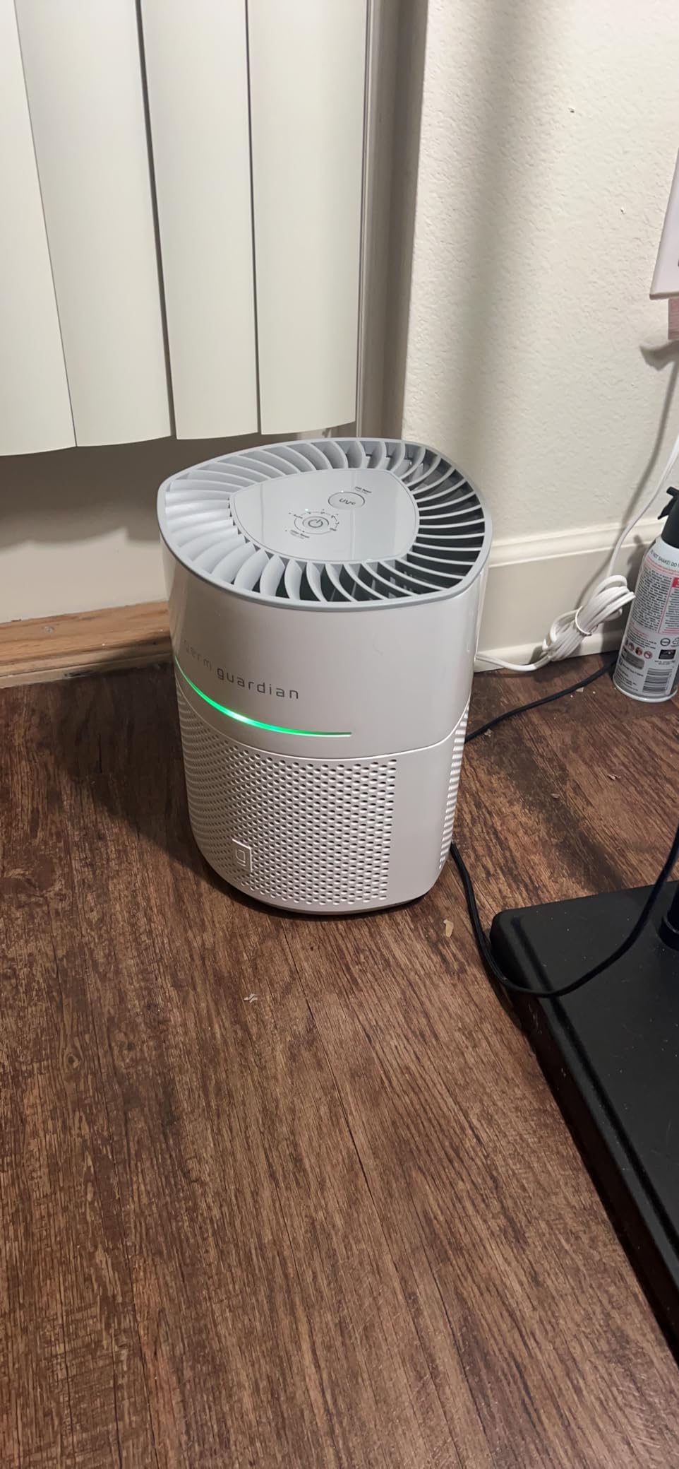 GermGuardian Airsafe+ HEPA Air Purifier for Home, Large Rooms Up To 1043 Sq. Ft. with HEPA Air Filter, UV-C Light & Air Quality Sensor, AC3000W, White Customer Review GermGuardian Airsafe+ HEPA Air Purifier for Home, Large Rooms Up To 1043 Sq. Ft. with HEPA Air Filter, UV-C Light & Air Quality Sensor, AC3000W, White - Customer Photo 1